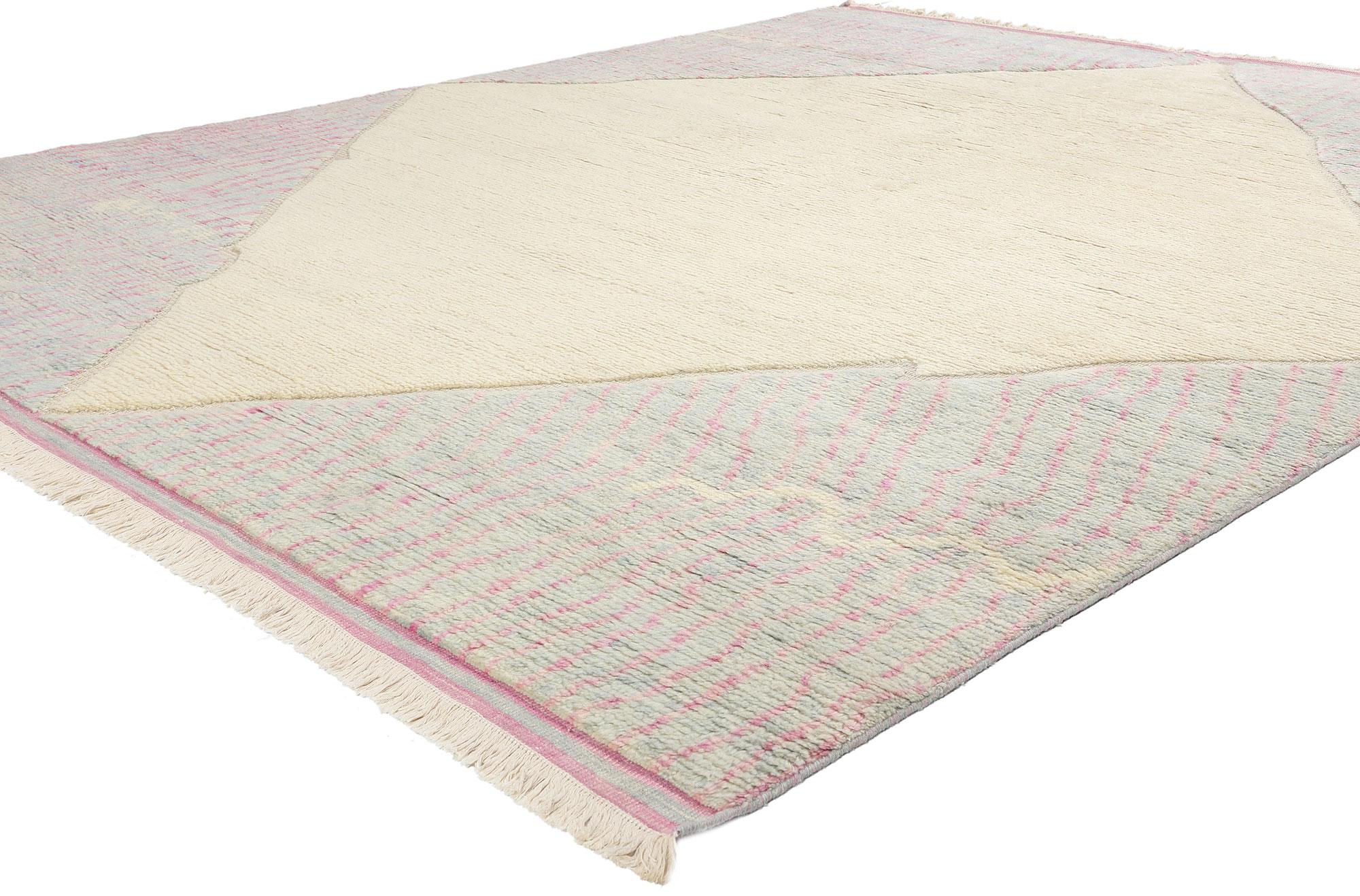 31227 Tappeto marocchino moderno e bohémien, 08'01 x 09'08. I tappeti marocchini indiani combinano abilmente le complesse fantasie, i disegni geometrici e gli incantevoli motivi sinonimo di artigianato marocchino. Realizzati a mano in India, questi