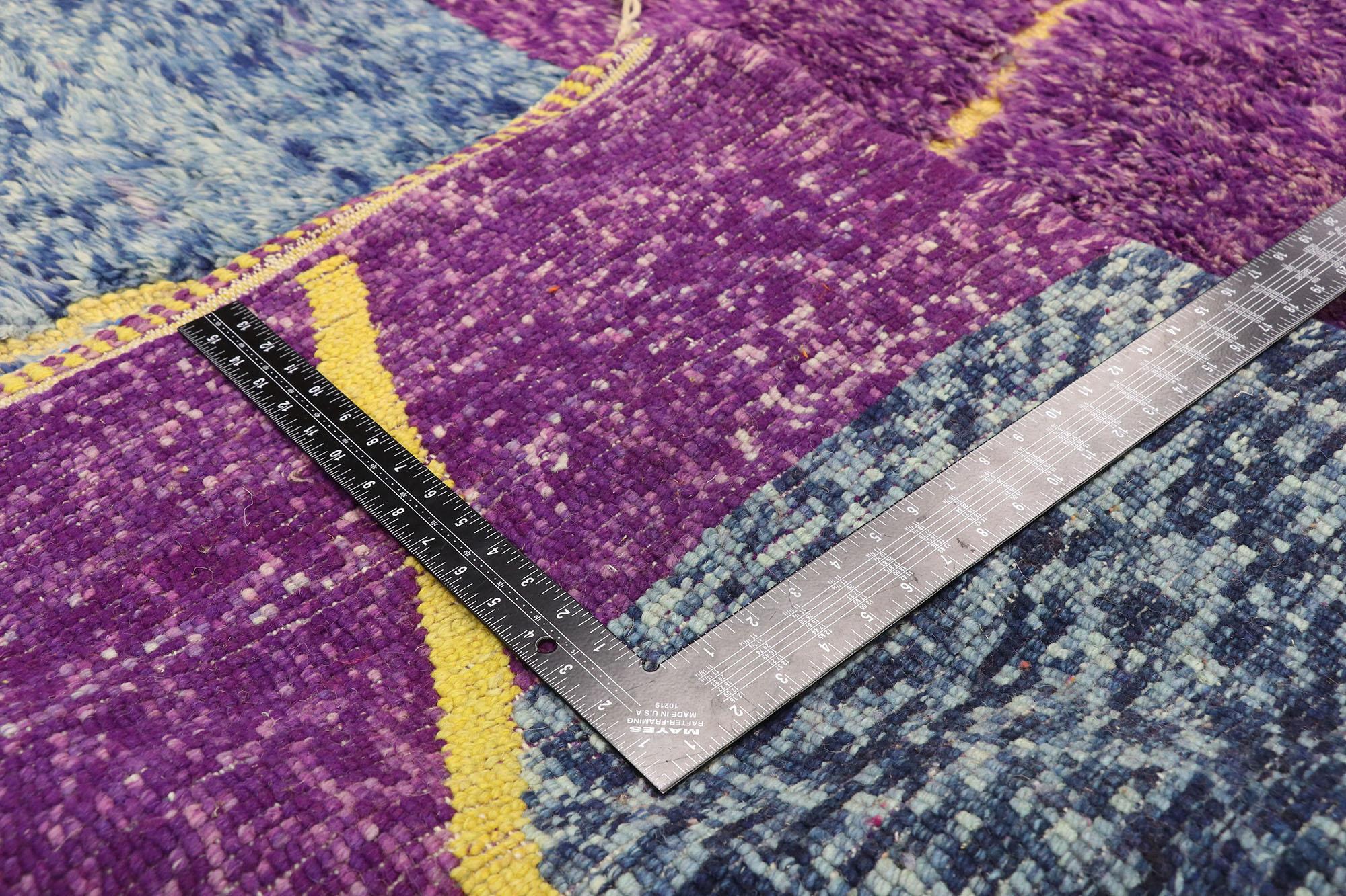 Noué à la main Nouveau tapis marocain Beni Mrirt violet en vente