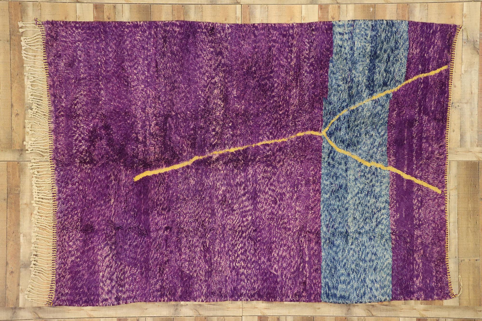 Laine Nouveau tapis marocain Beni Mrirt violet en vente