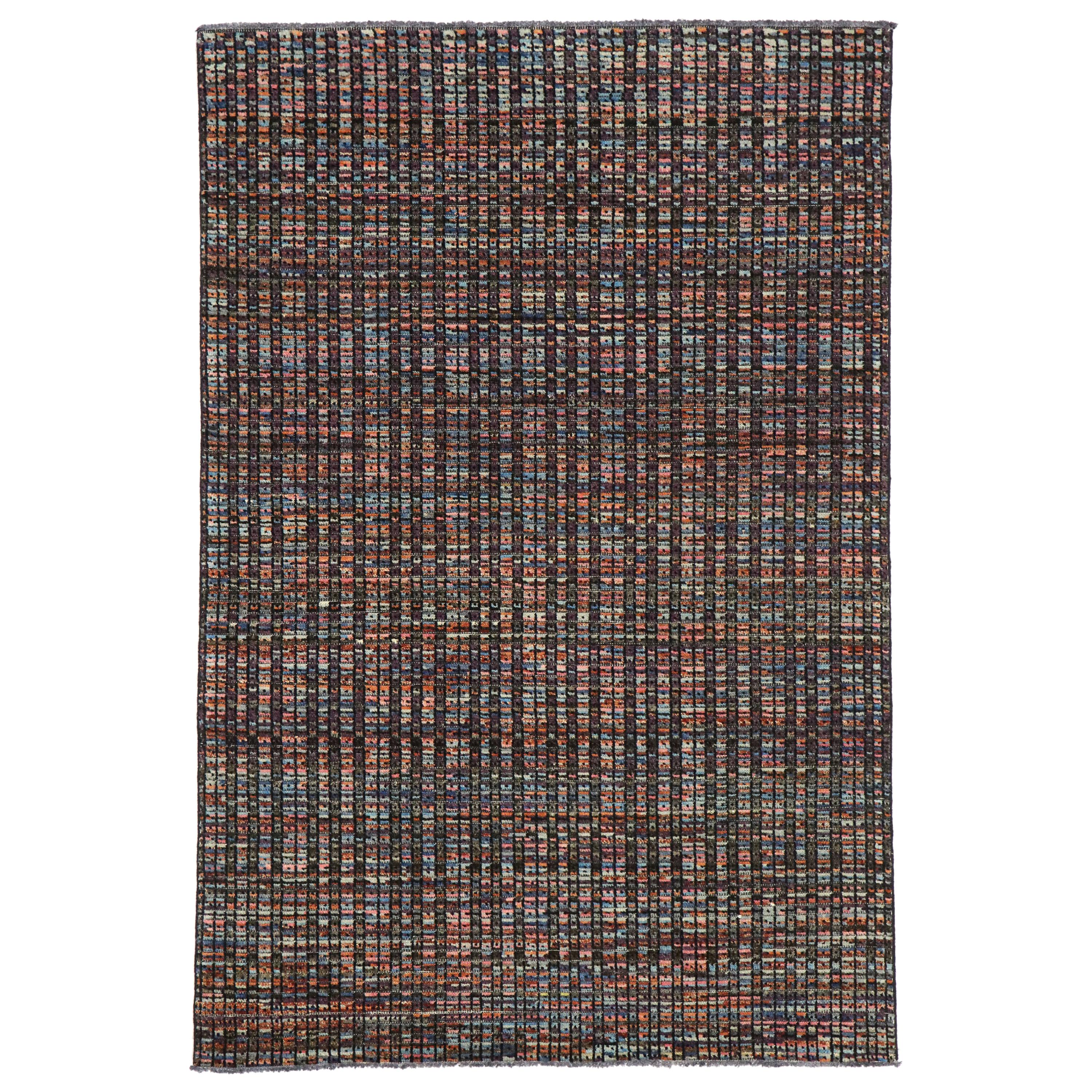 Tapis marocain contemporain avec style colonial américain moderne