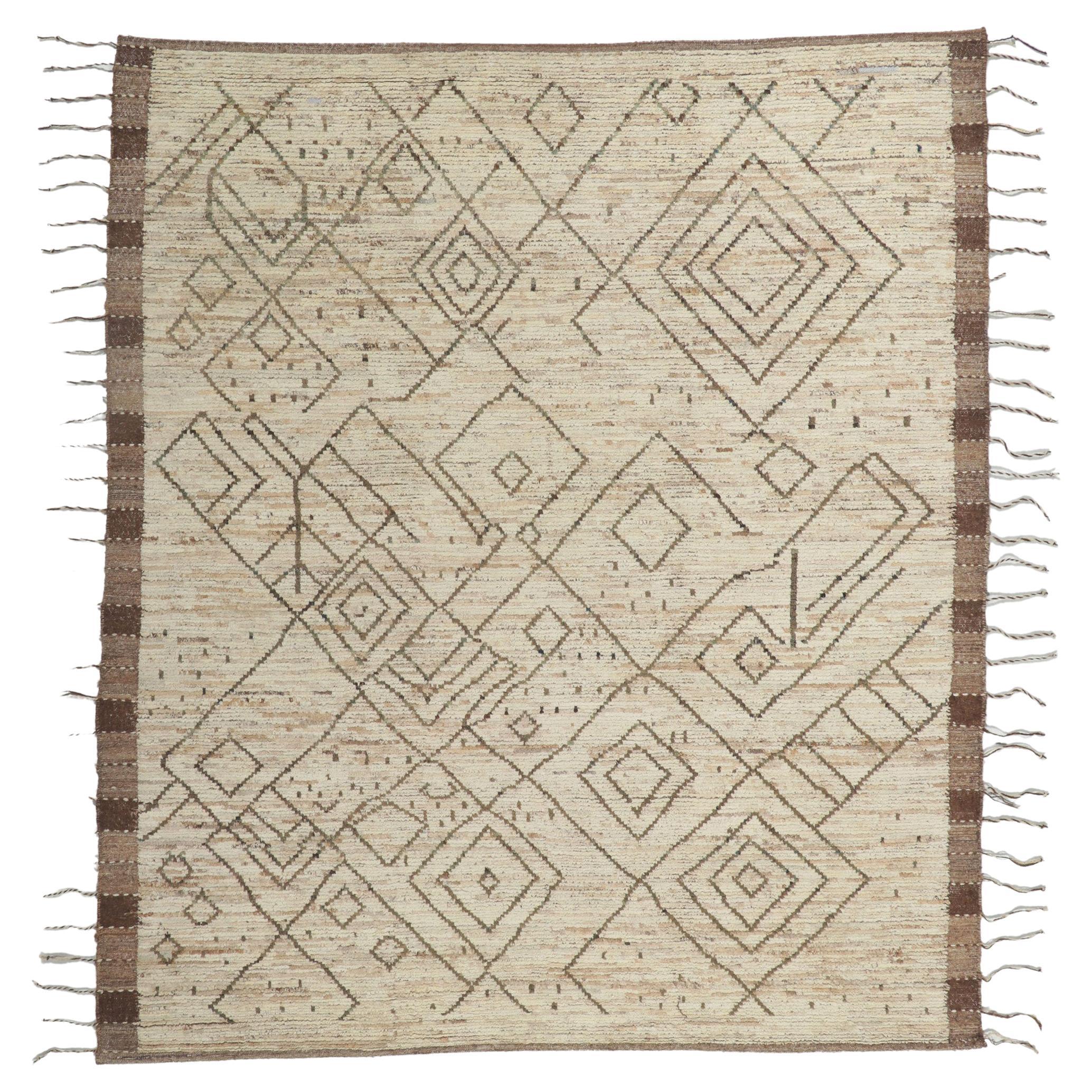 New Contemporary Moroccan Rug with Short Pile For Sale