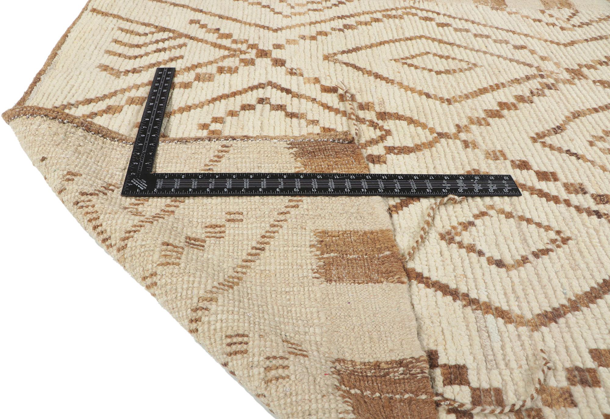 New Contemporary Moroccan Runner with Modern Tribal Style In New Condition For Sale In Dallas, TX