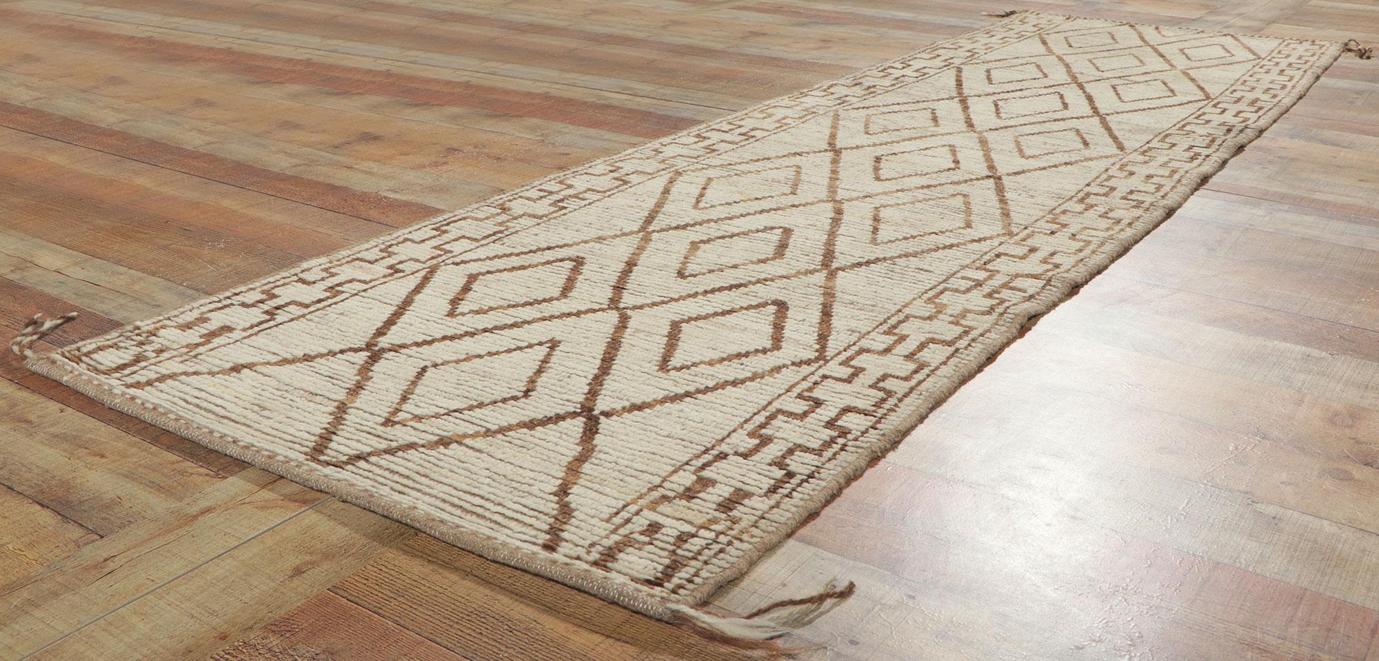 New Contemporary Moroccan Style Runner with Short Pile In New Condition For Sale In Dallas, TX