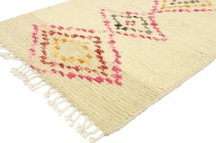 Zeitgenössischer marokkanischer Shag-Läufer für den Flur mit Stammeskunst im Boho-Chic-Stil