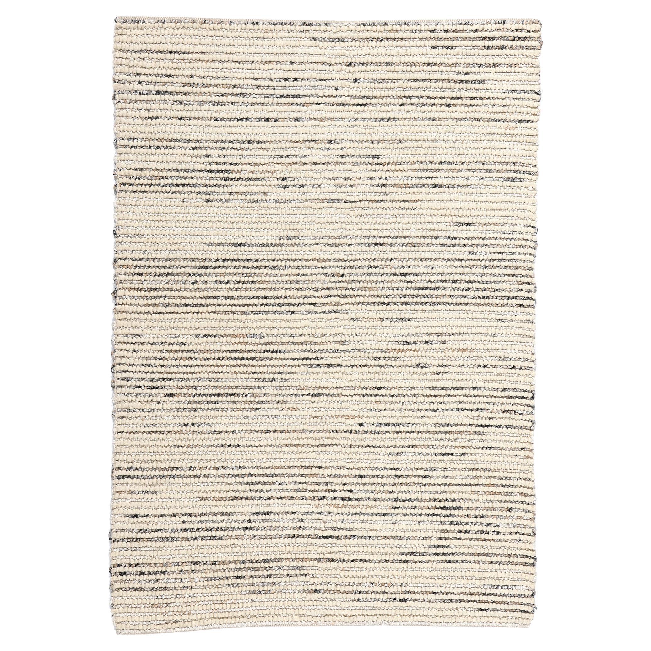 New Contemporary Moroccan Shibui Textured High-Low Rug (tapis à haute teneur en eau)
