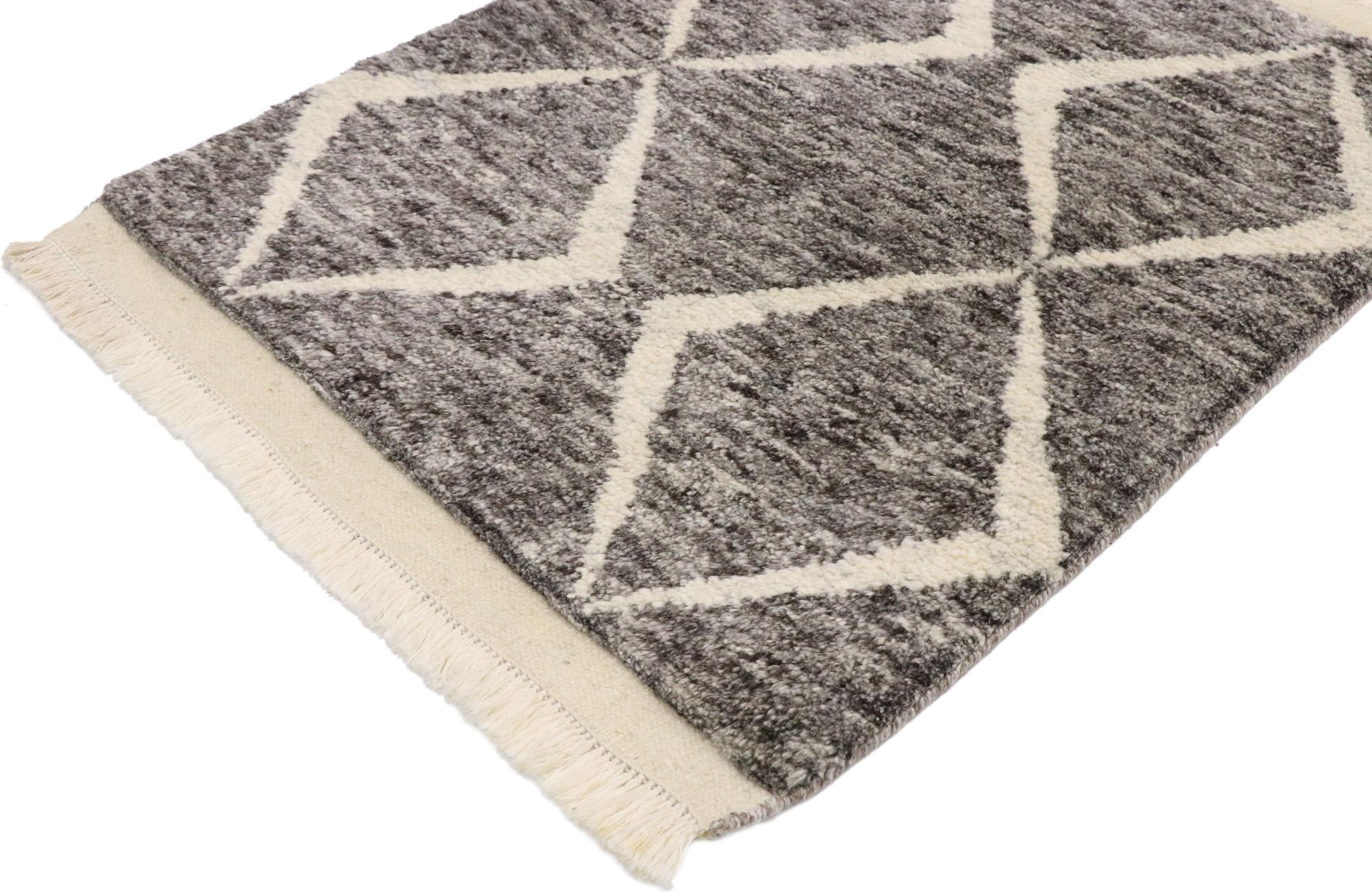 Modern New Contemporary Moroccan Style Accent Rug with Diamond Pattern For Sale