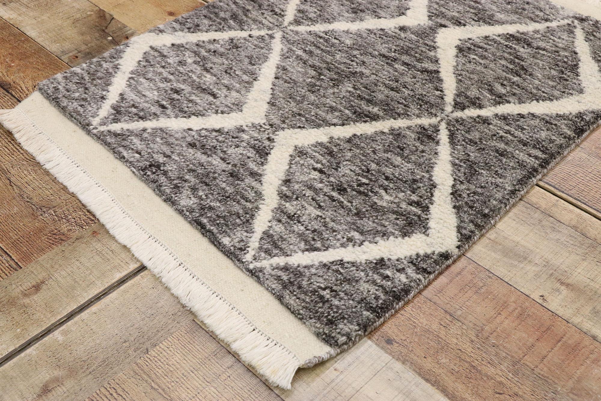 Wool New Contemporary Moroccan Style Accent Rug with Diamond Pattern For Sale