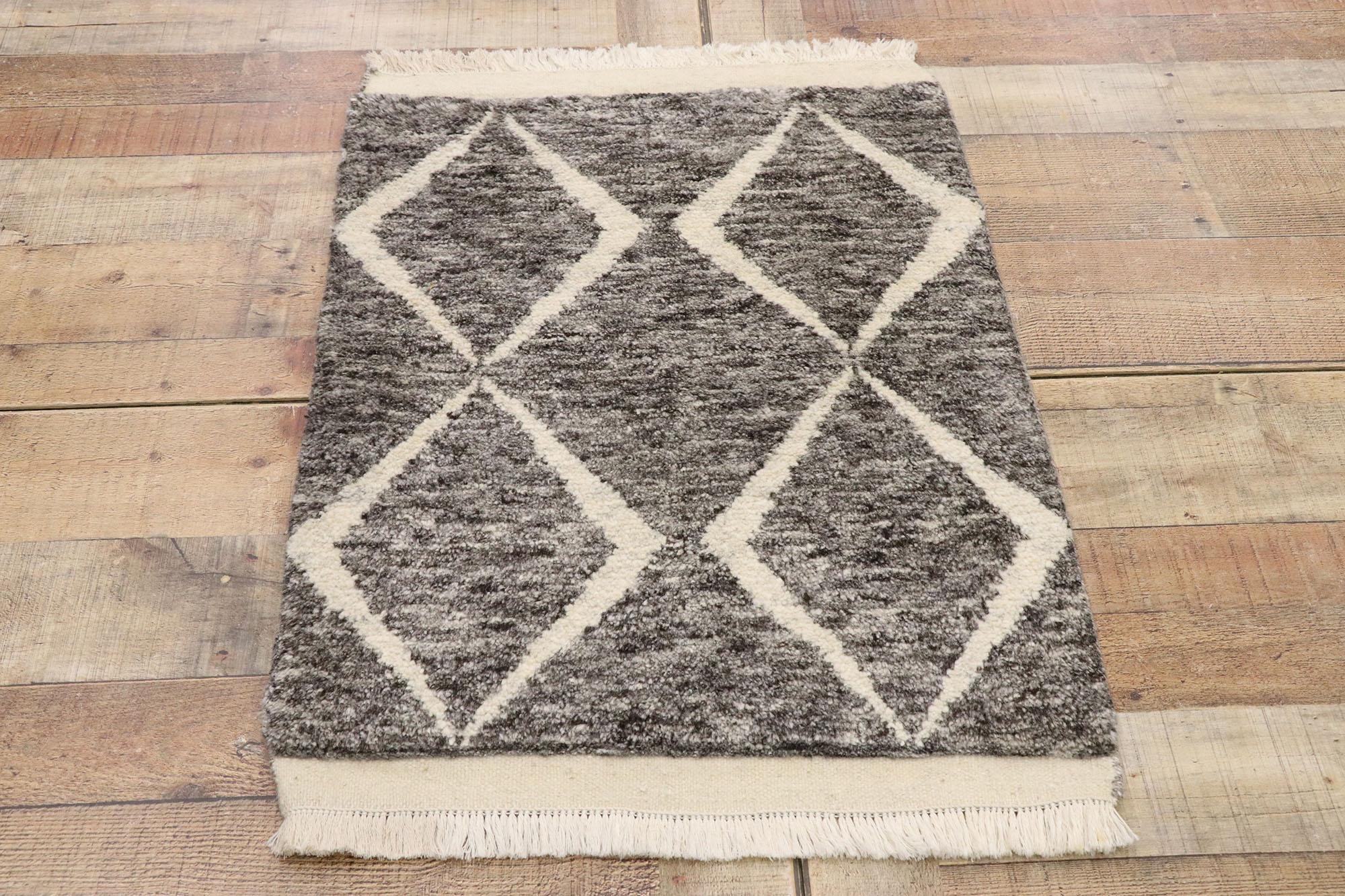 New Contemporary Moroccan Style Accent Rug with Diamond Pattern For Sale 1