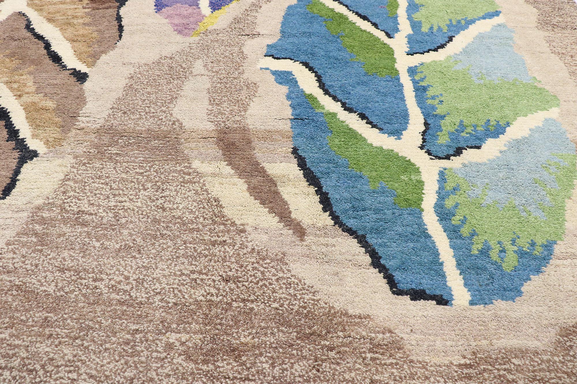 Neuer zeitgenössischer Teppich im marokkanischen Stil mit biophilem skandinavischem Moderndesign, neu  (Pakistanisch) im Angebot