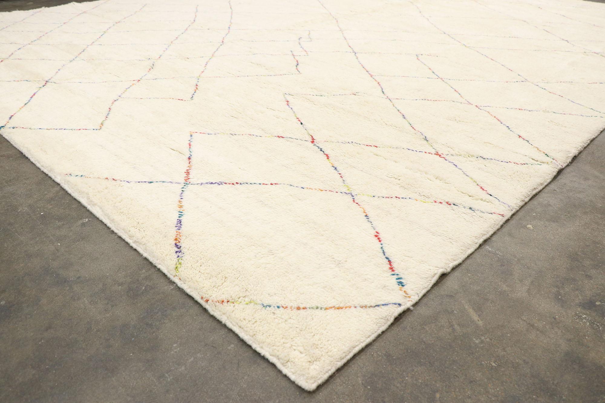 Marokkanischer Teppich der Organischen Moderne, Wabi-Sabi trifft auf minimalistisches Boho (Wolle) im Angebot