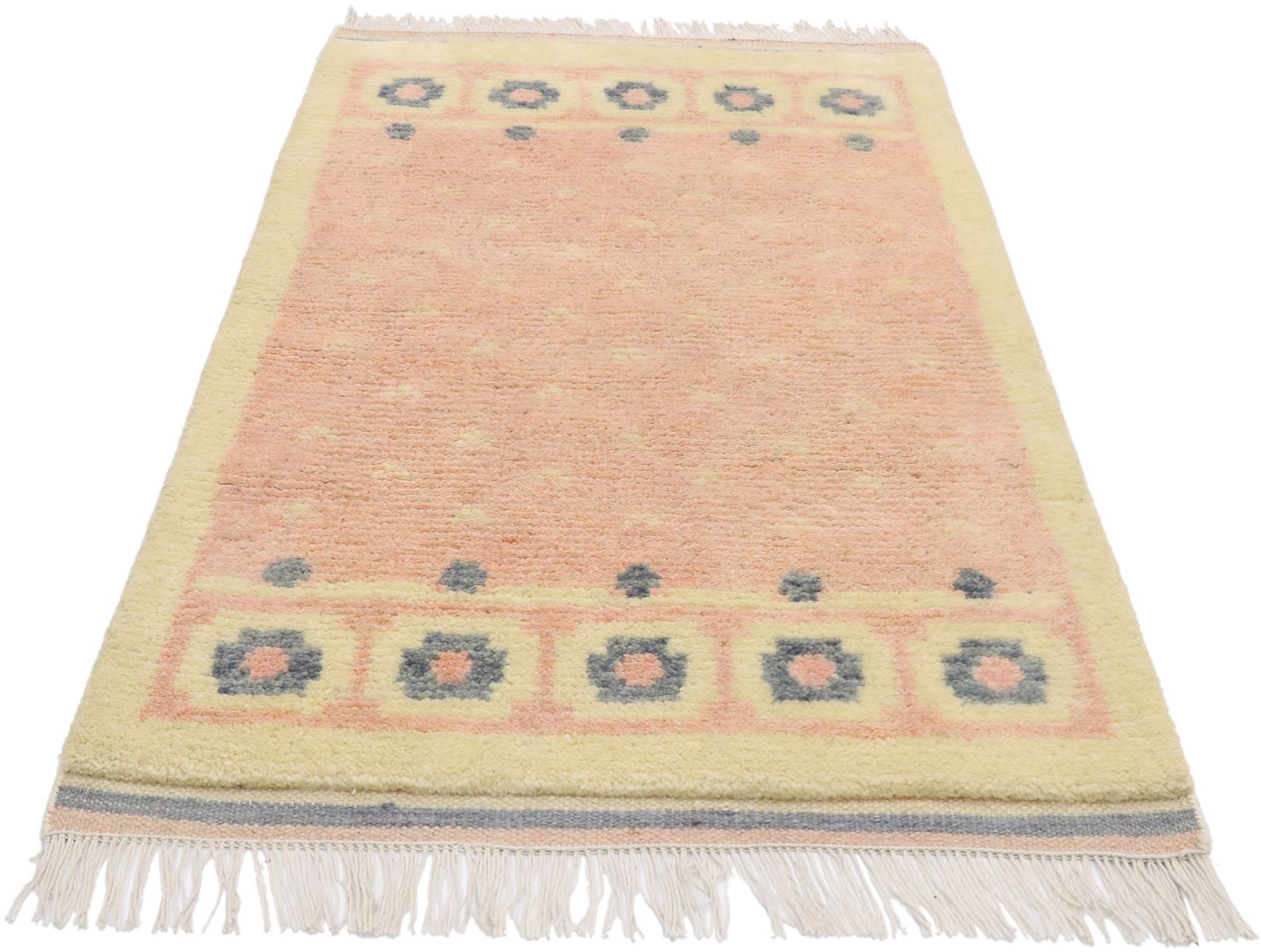 Indian New Contemporary Pink Moroccan Rug with Scandinavian Modern Design For Sale