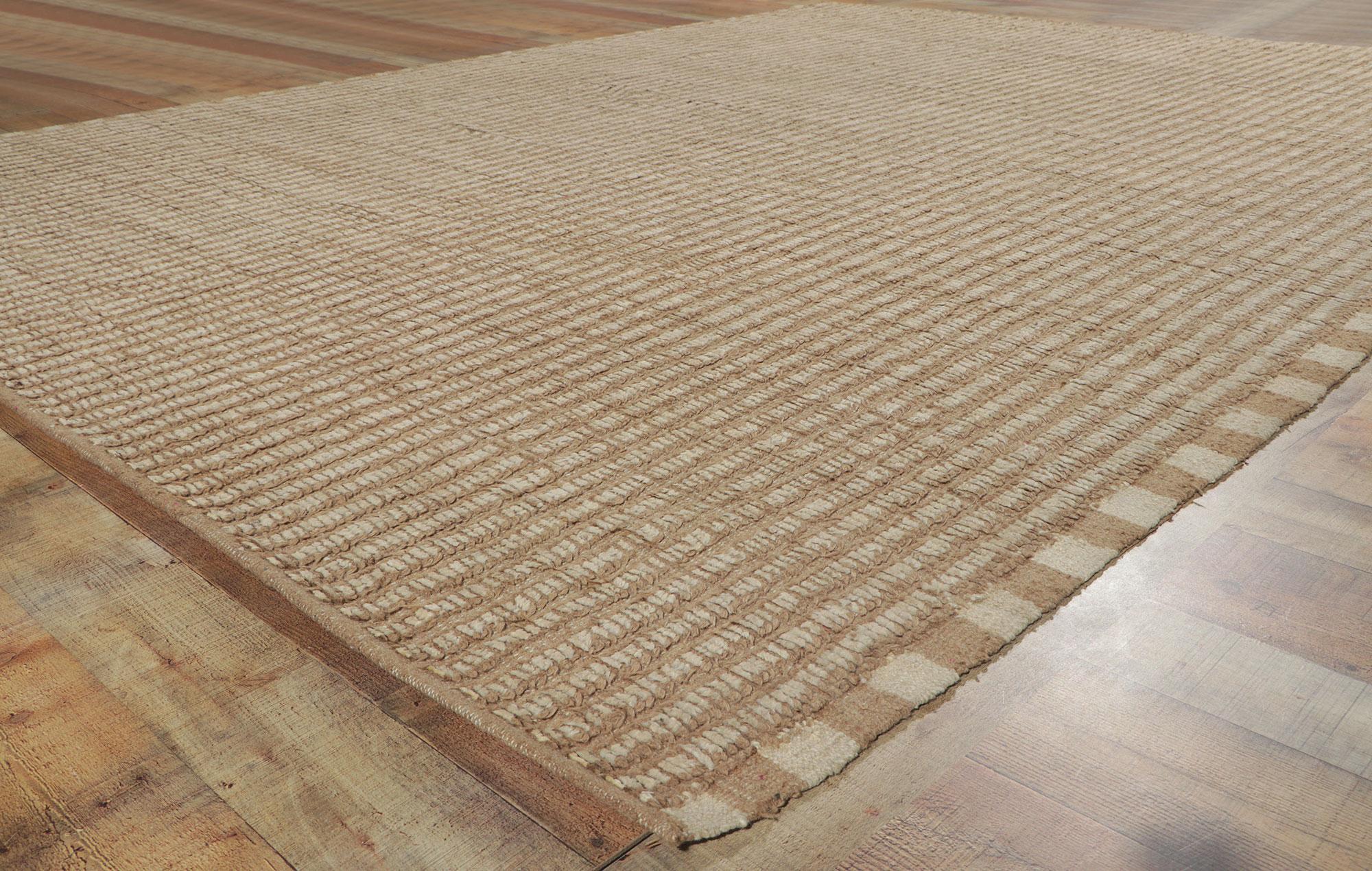 Neu Zeitgenössischer Teppich im marokkanischen Stil mit kurzem Flor (Wolle) im Angebot