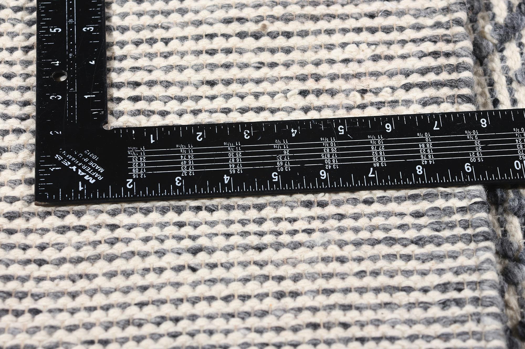 Nueva alfombra marroquí contemporánea con textura alta-baja en Nuevo estado para la venta en Dallas, TX