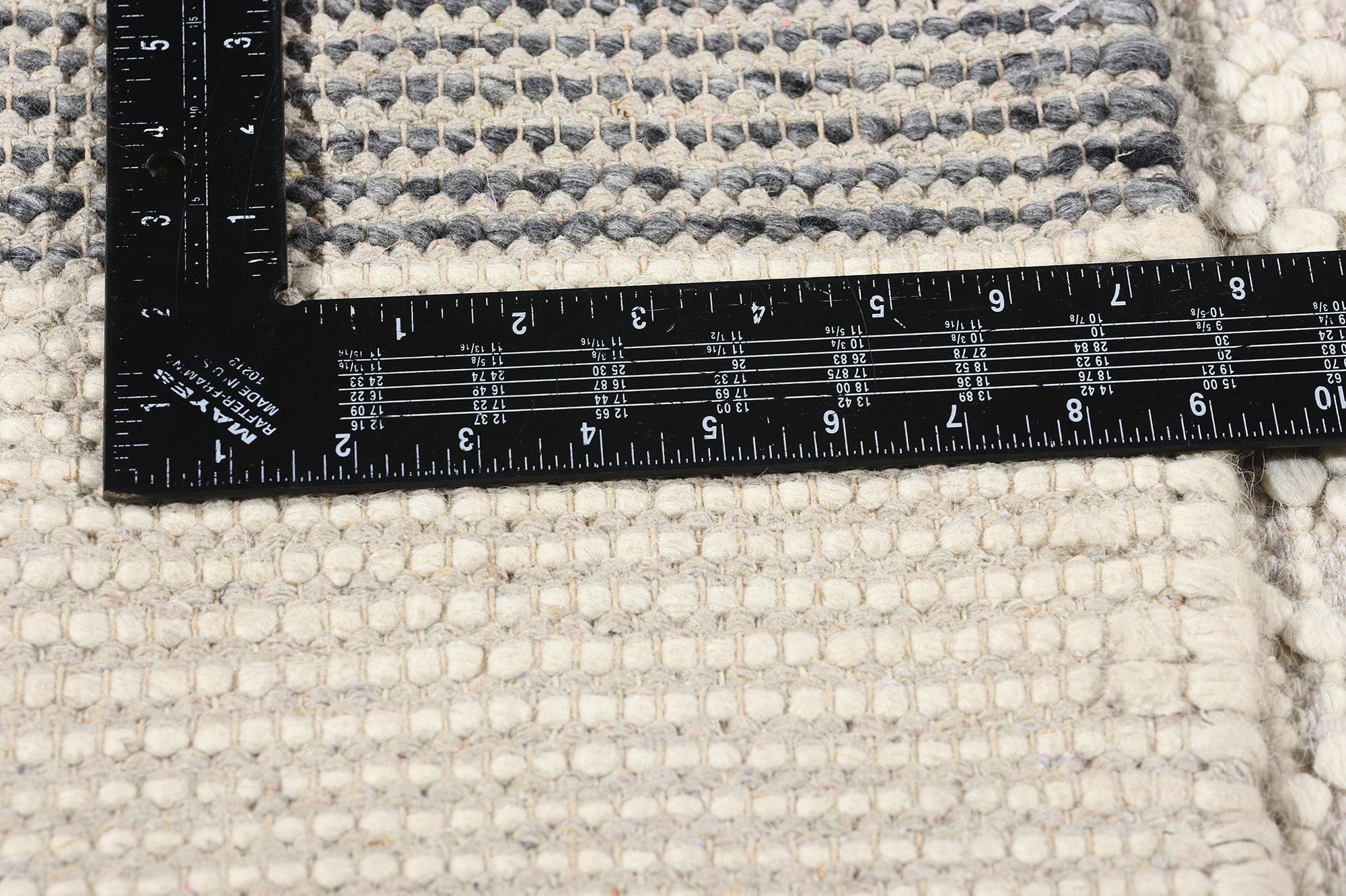 New Contemporary Moroccan Textured High-Low Rug In New Condition For Sale In Dallas, TX