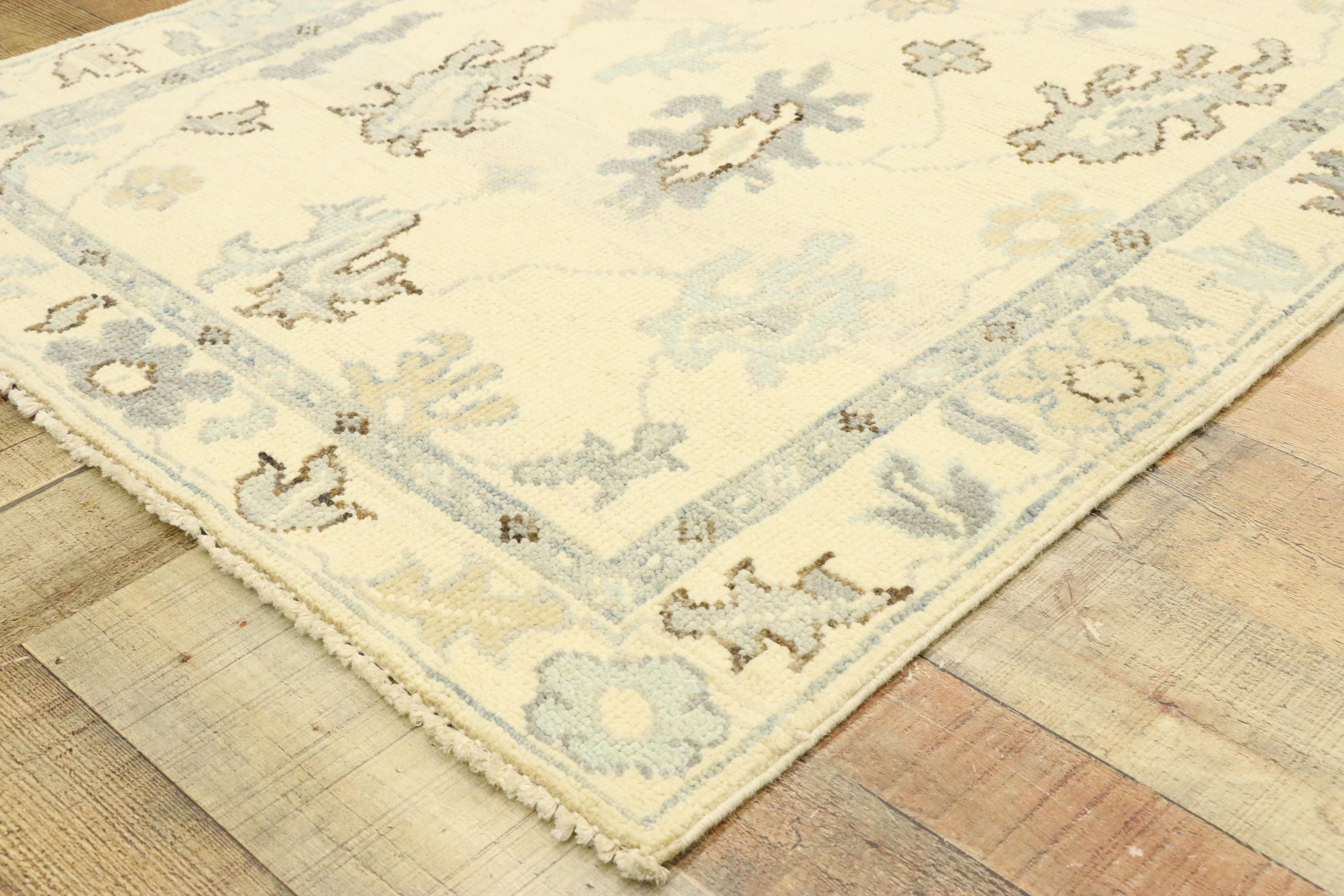 New Contemporary Oushak Accent Rug with Modern Transitional Style In New Condition For Sale In Dallas, TX