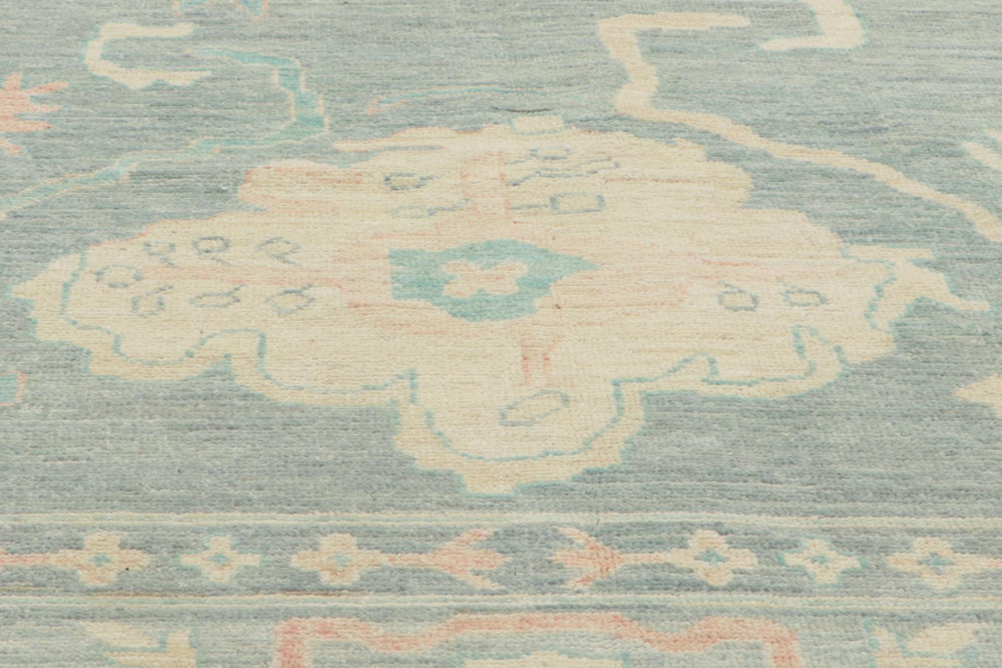 Neuer moderner farbenfroher hellblauer Oushak-Teppich im Übergangsstil mit Übergangsstil im Angebot 5