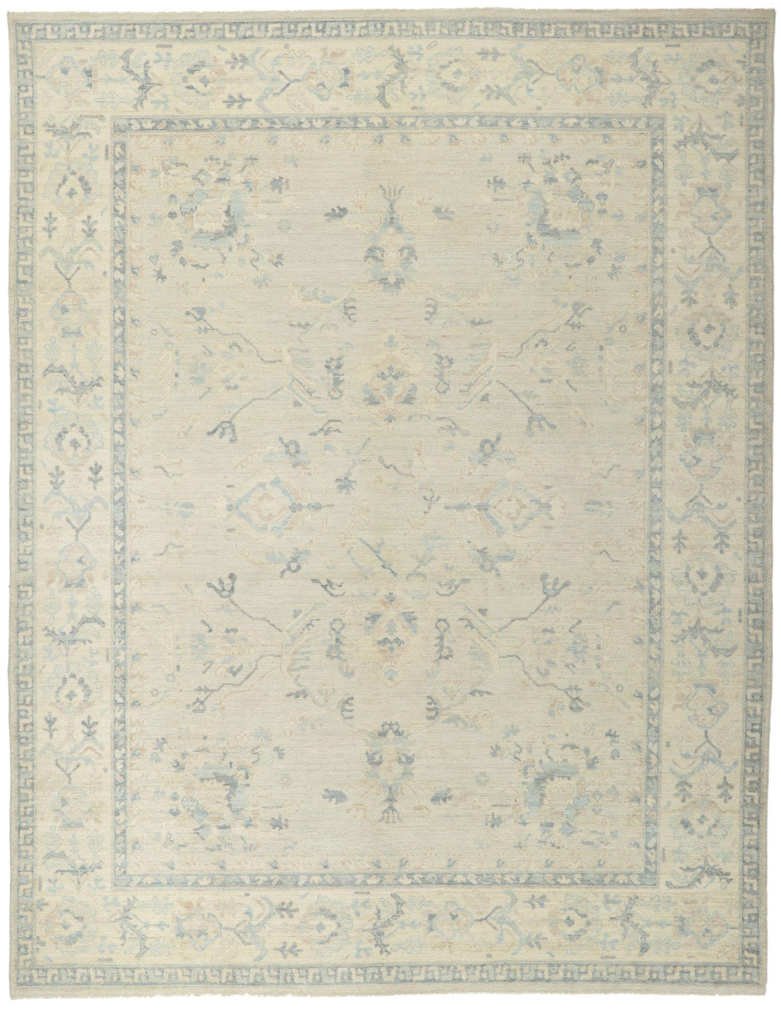 Zeitgenössischer Oushak-Teppich (Wolle) im Angebot