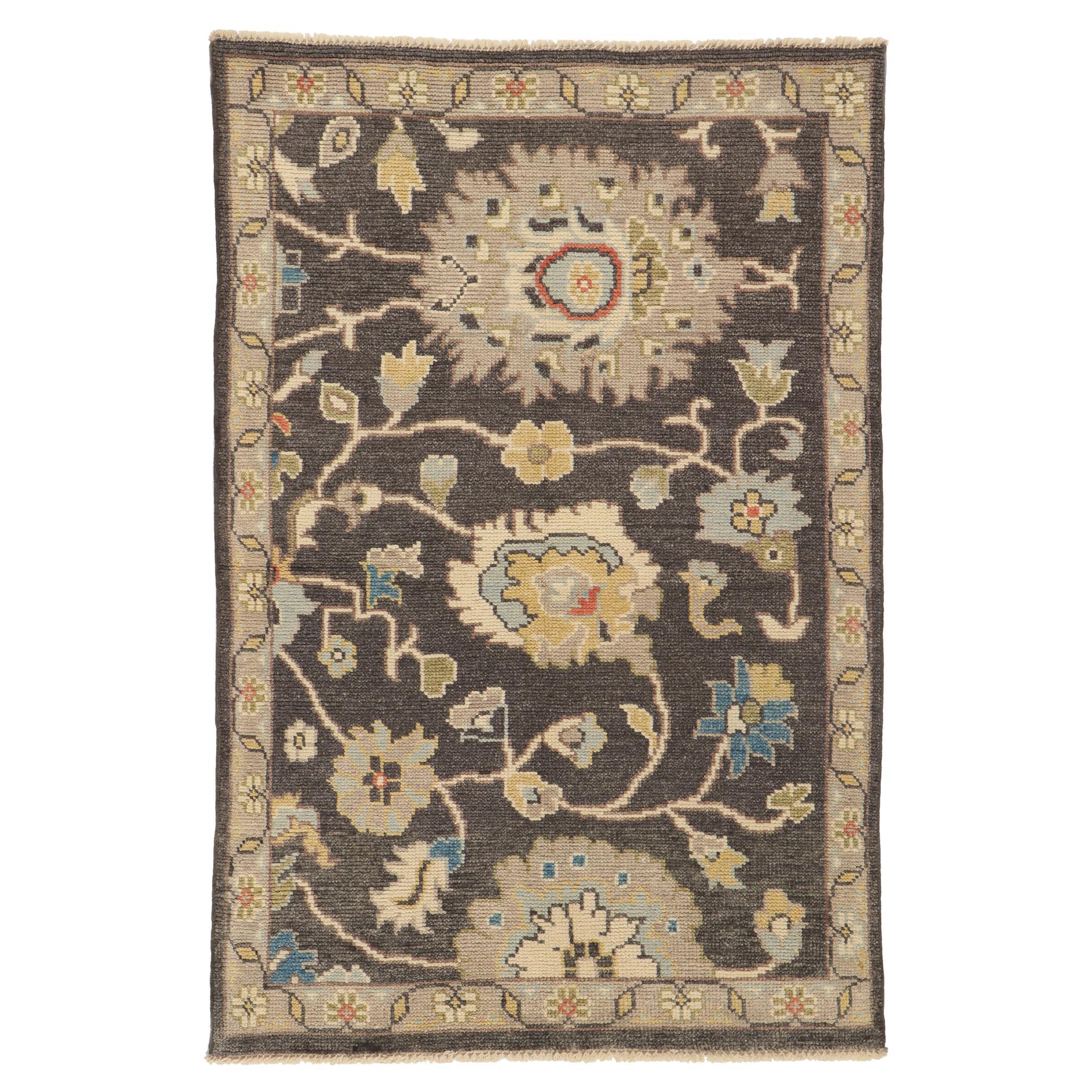 New Contemporary Oushak Rug with Modern Style For Sale
