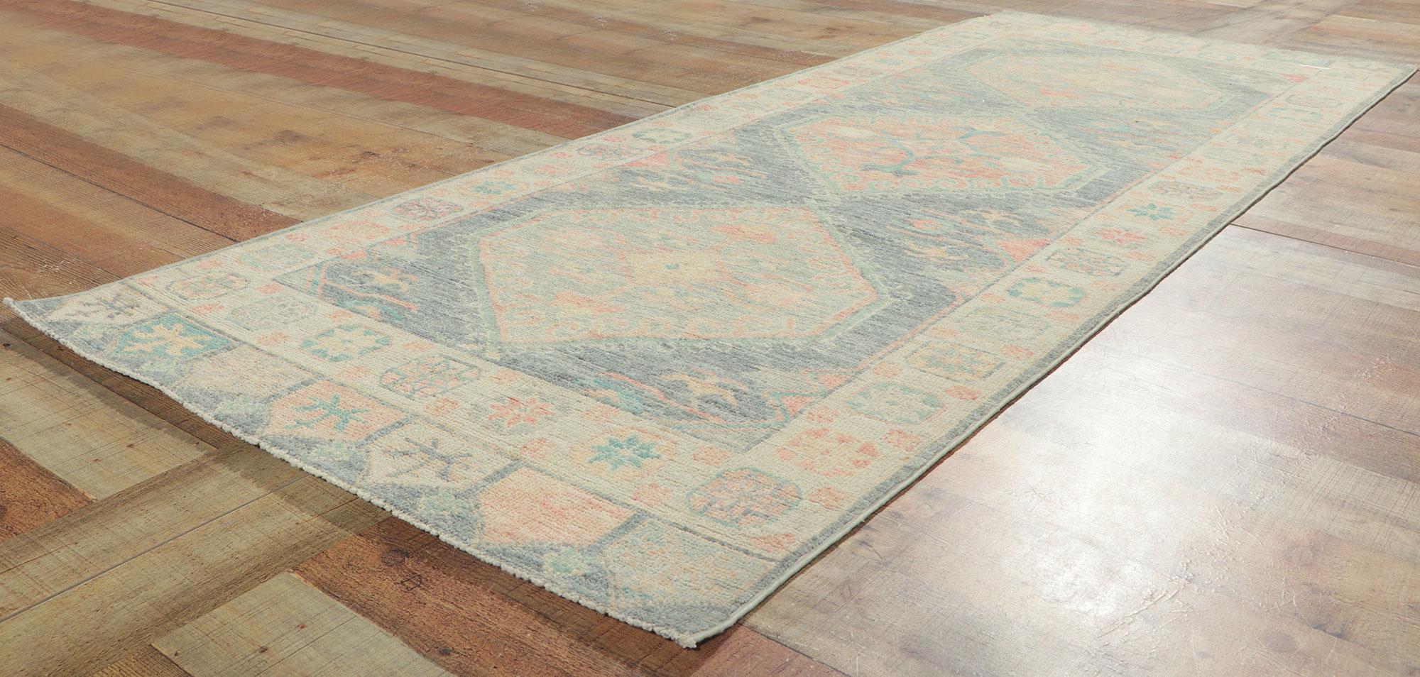 New Modern Oushak Rug with Contemporary Style and Soft Pastel Colors For Sale 4