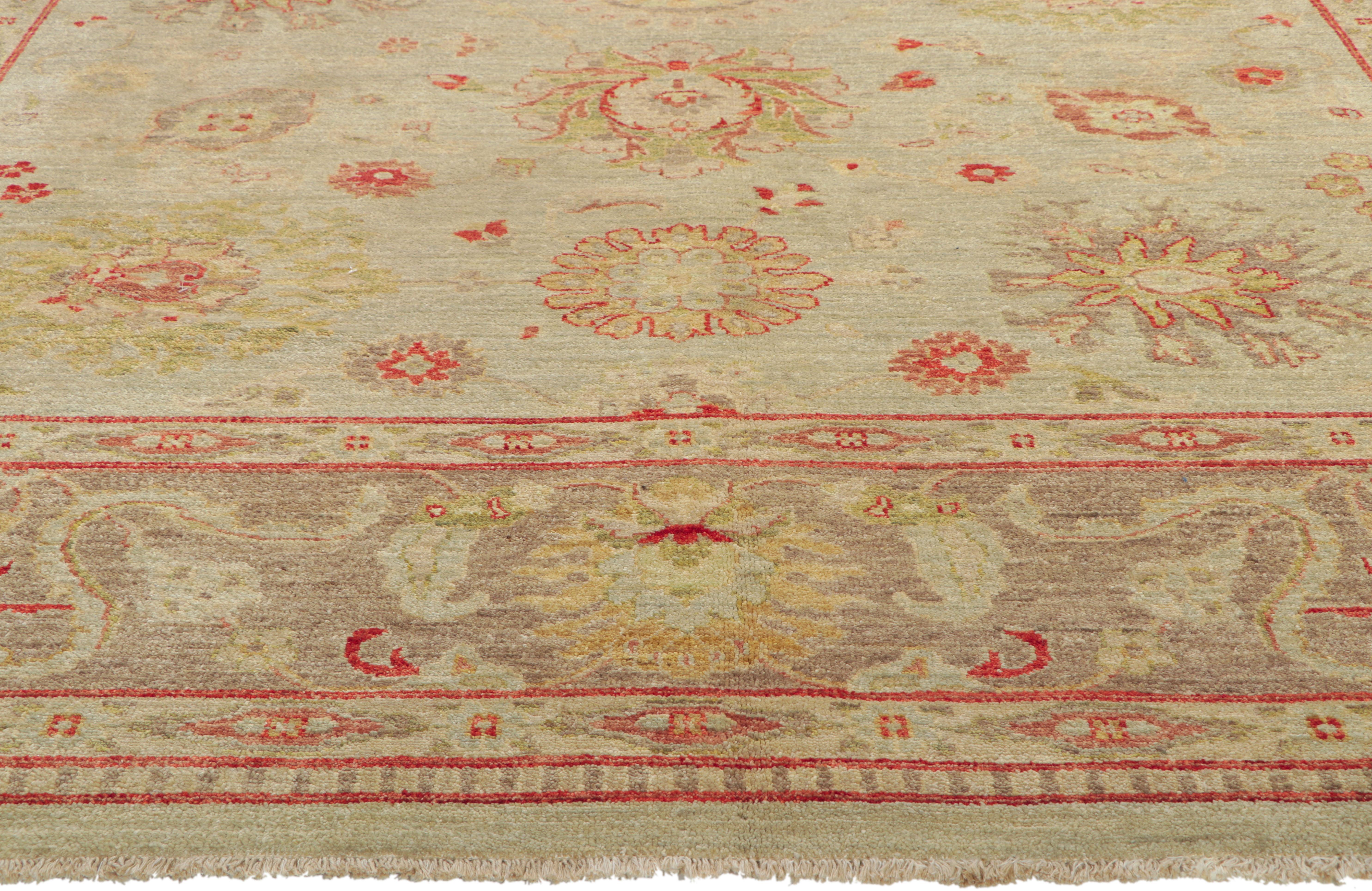 New Contemporary Oushak Carpet with Traditional Style (Nouveau tapis contemporain en oushak avec un style traditionnel) en vente 4