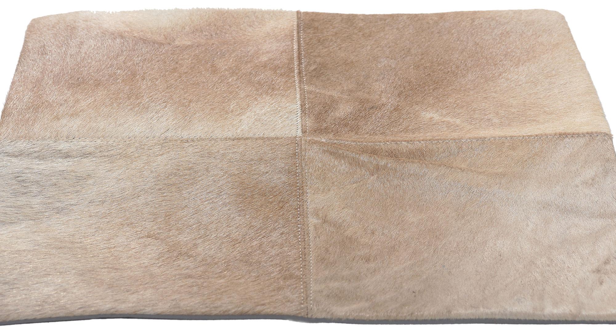 Nueva funda de almohada contemporánea de cuero de vaca patchwork con estilo moderno Movimiento estético en venta