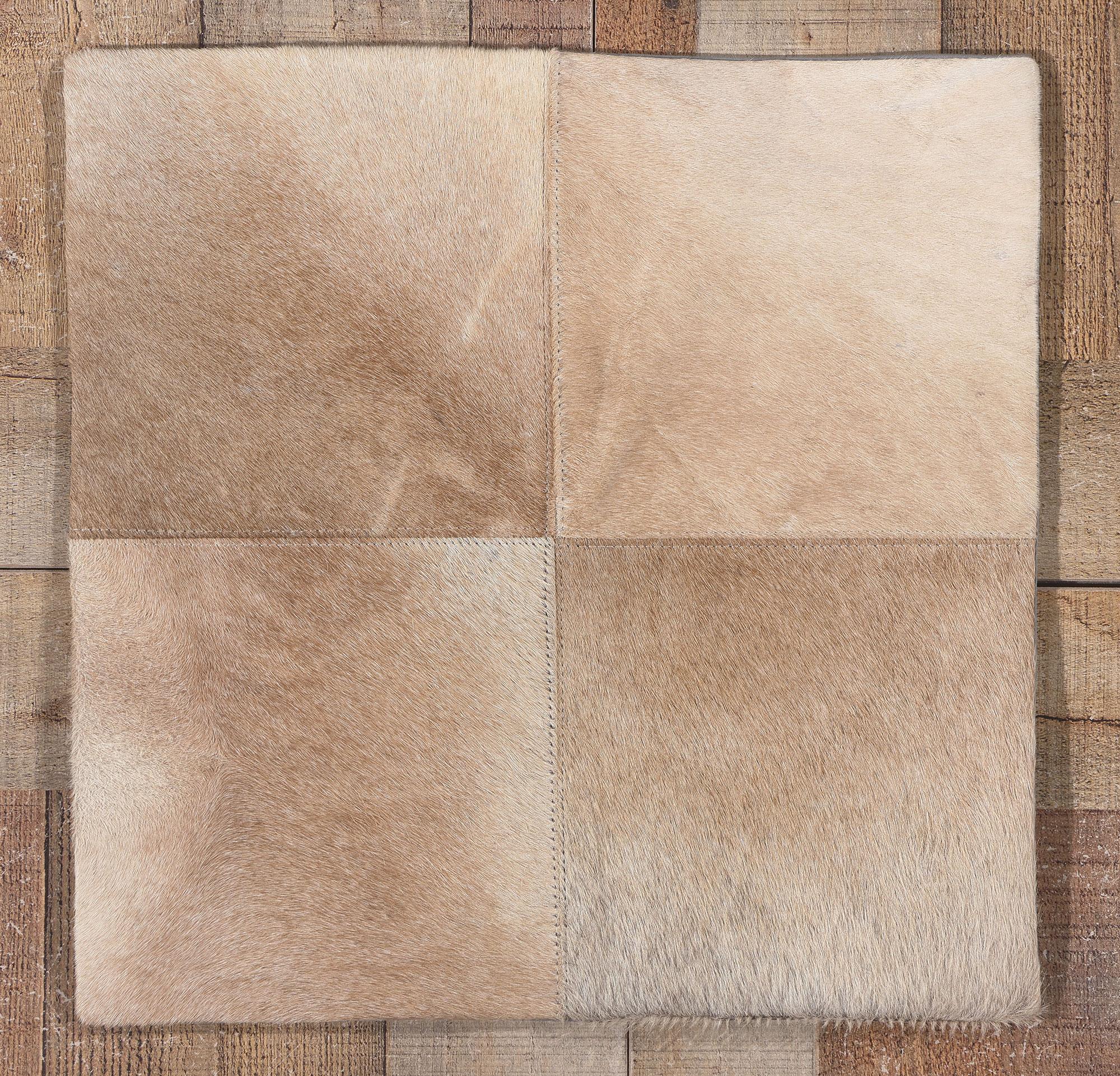 Nueva funda de almohada contemporánea de cuero de vaca patchwork con estilo moderno en venta 1