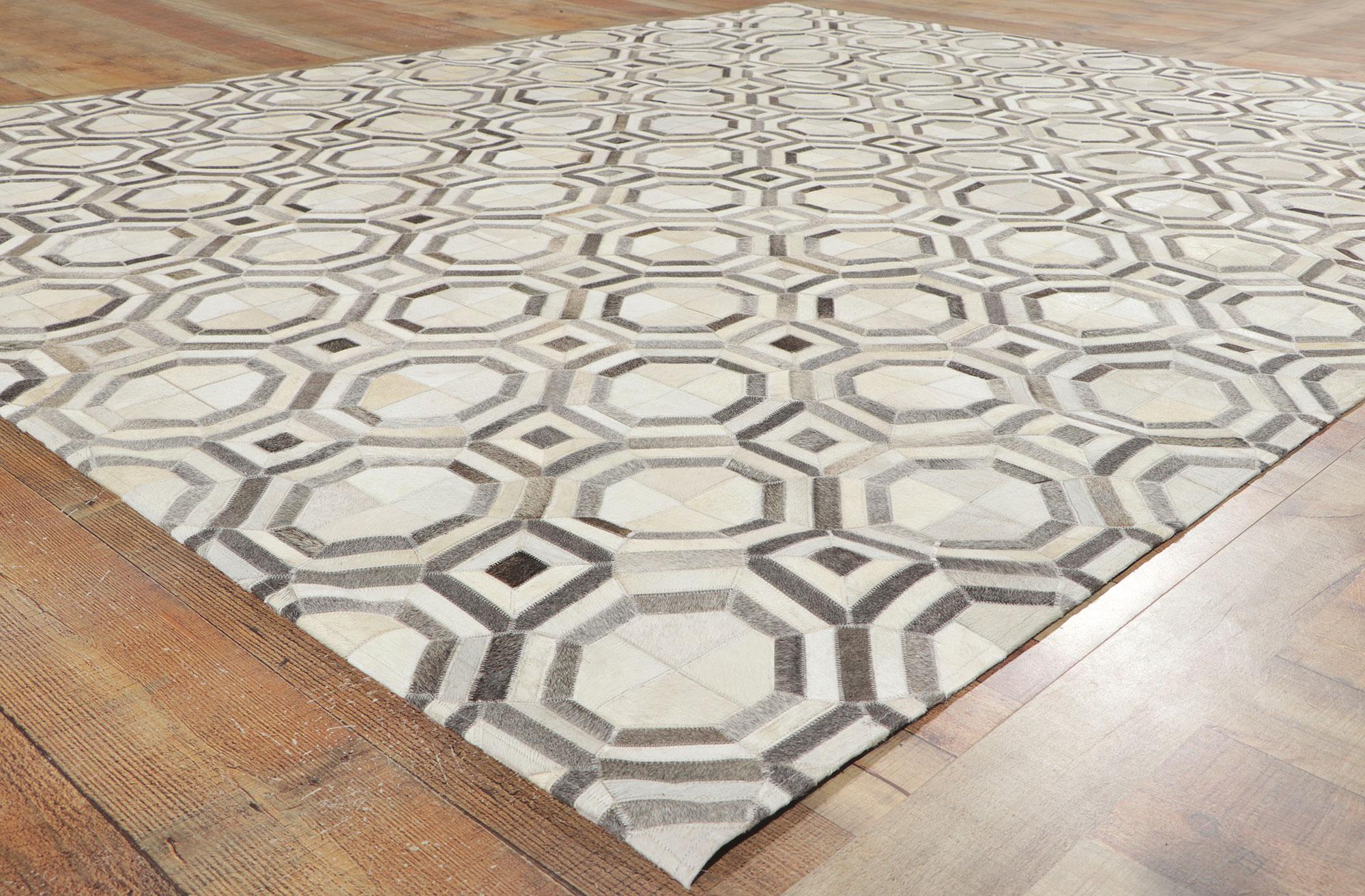 Nueva alfombra contemporánea de cuero de vaca patchwork de estilo moderno Siglo XXI y contemporáneo en venta