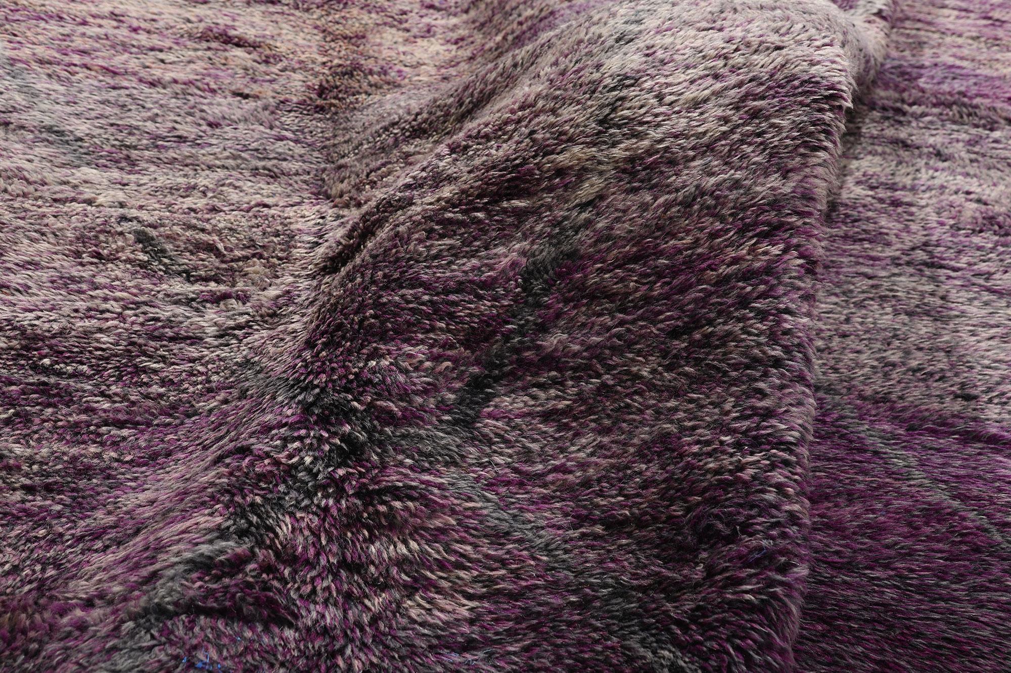 XXI secolo e contemporaneo Nuovo Tappeto marocchino berbero Beni Mrirt viola contemporaneo, 10'04 x 13'07 in vendita