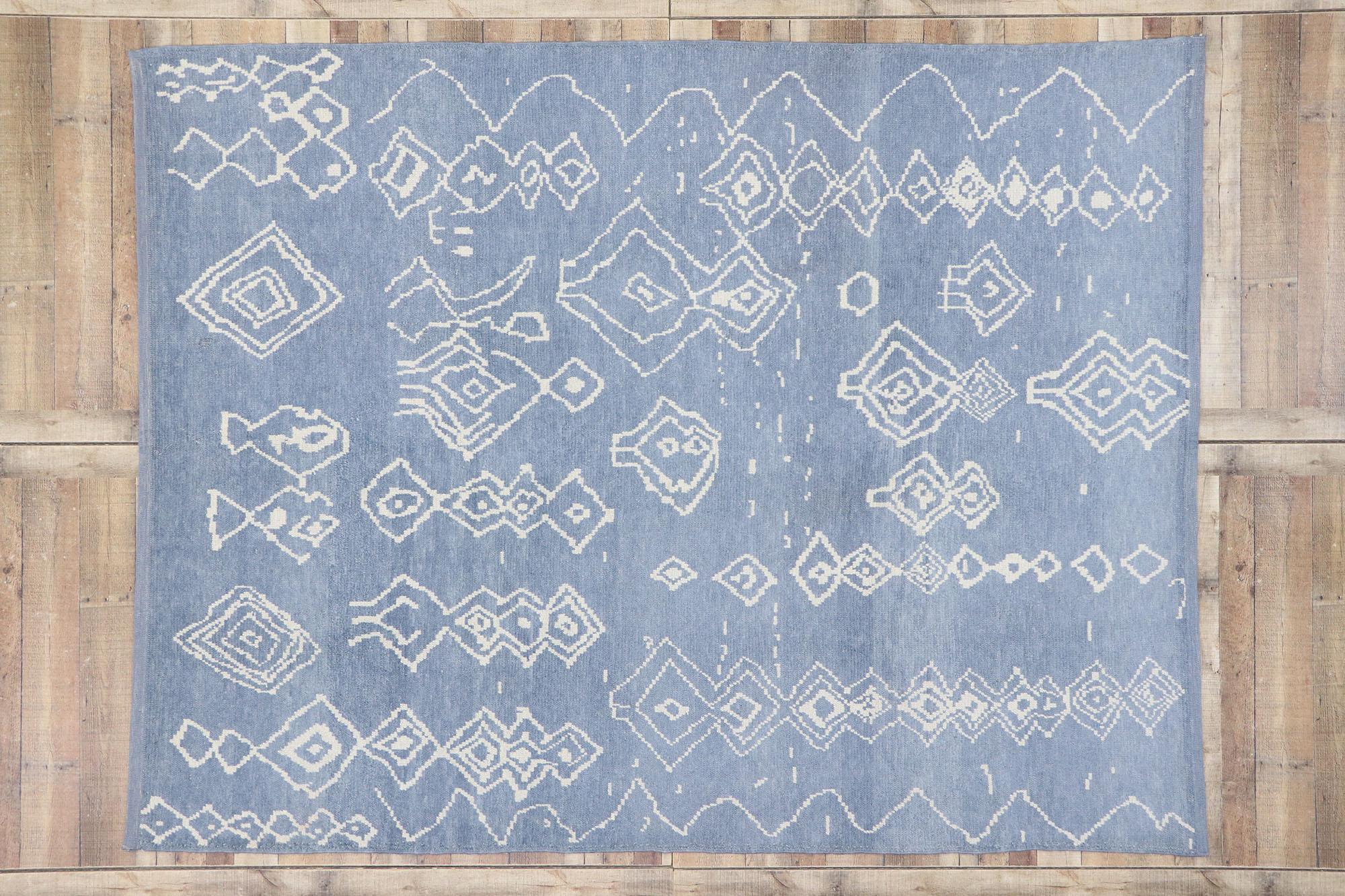 Nueva Alfombra Contemporánea Estilo Marroquí Azul Cielo con Diseño Tribal Moderno en venta 1