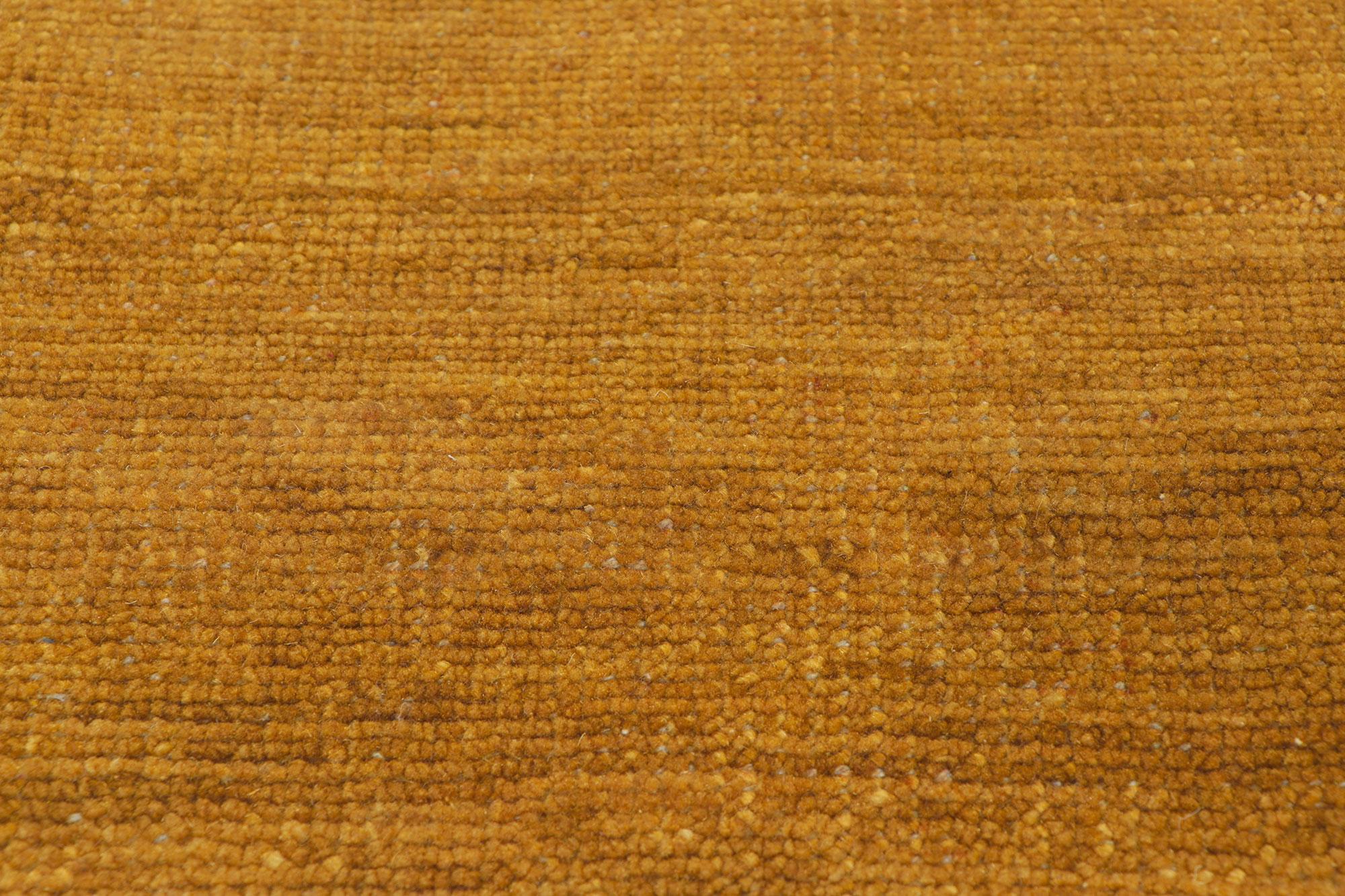Zeitgenössischer massiver Teppich mit modernem toskanischem Stil  (Indisch) im Angebot