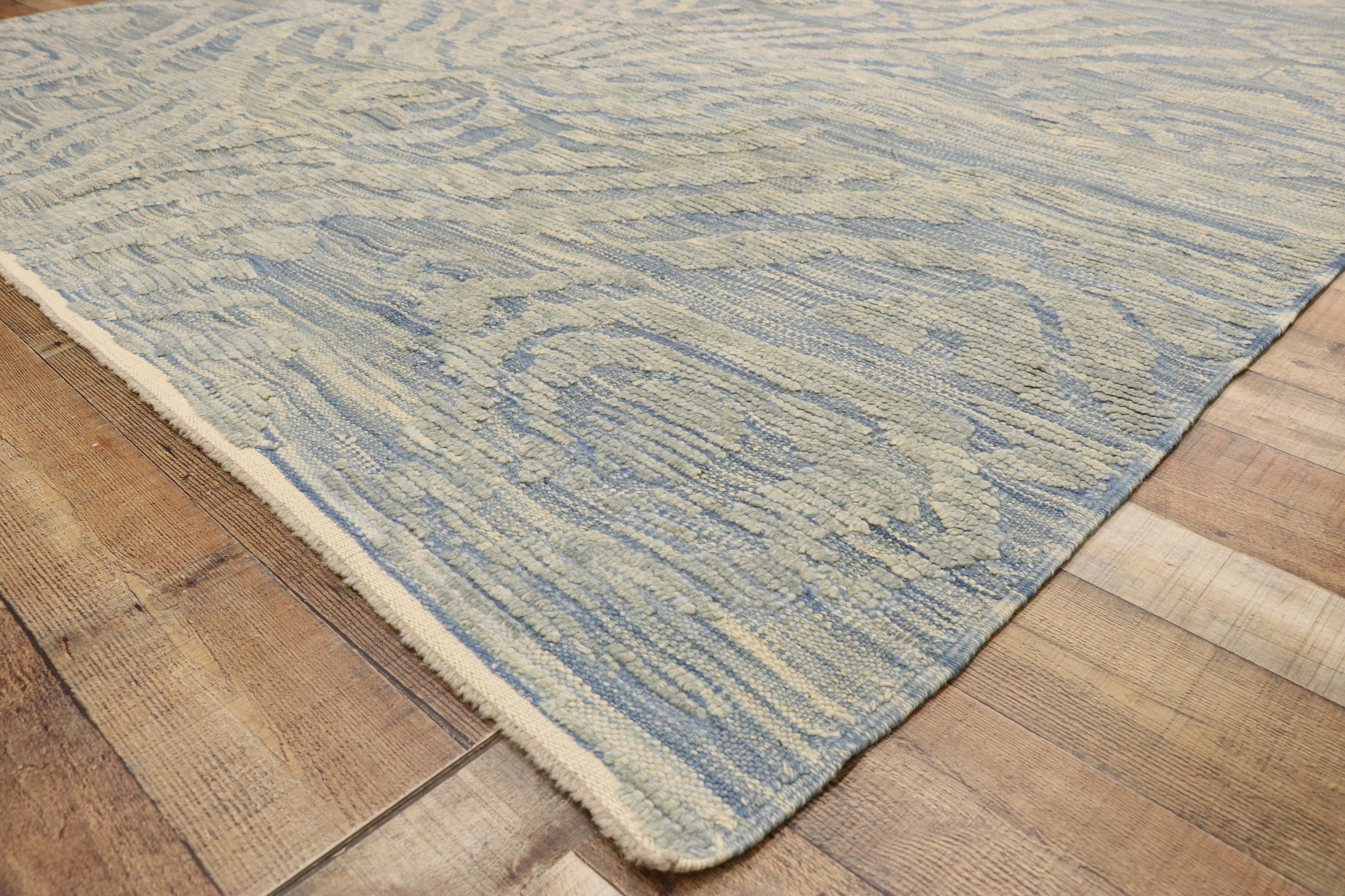 New Contemporary Turkish Area Rug with Raised Design and Modern Style In New Condition For Sale In Dallas, TX