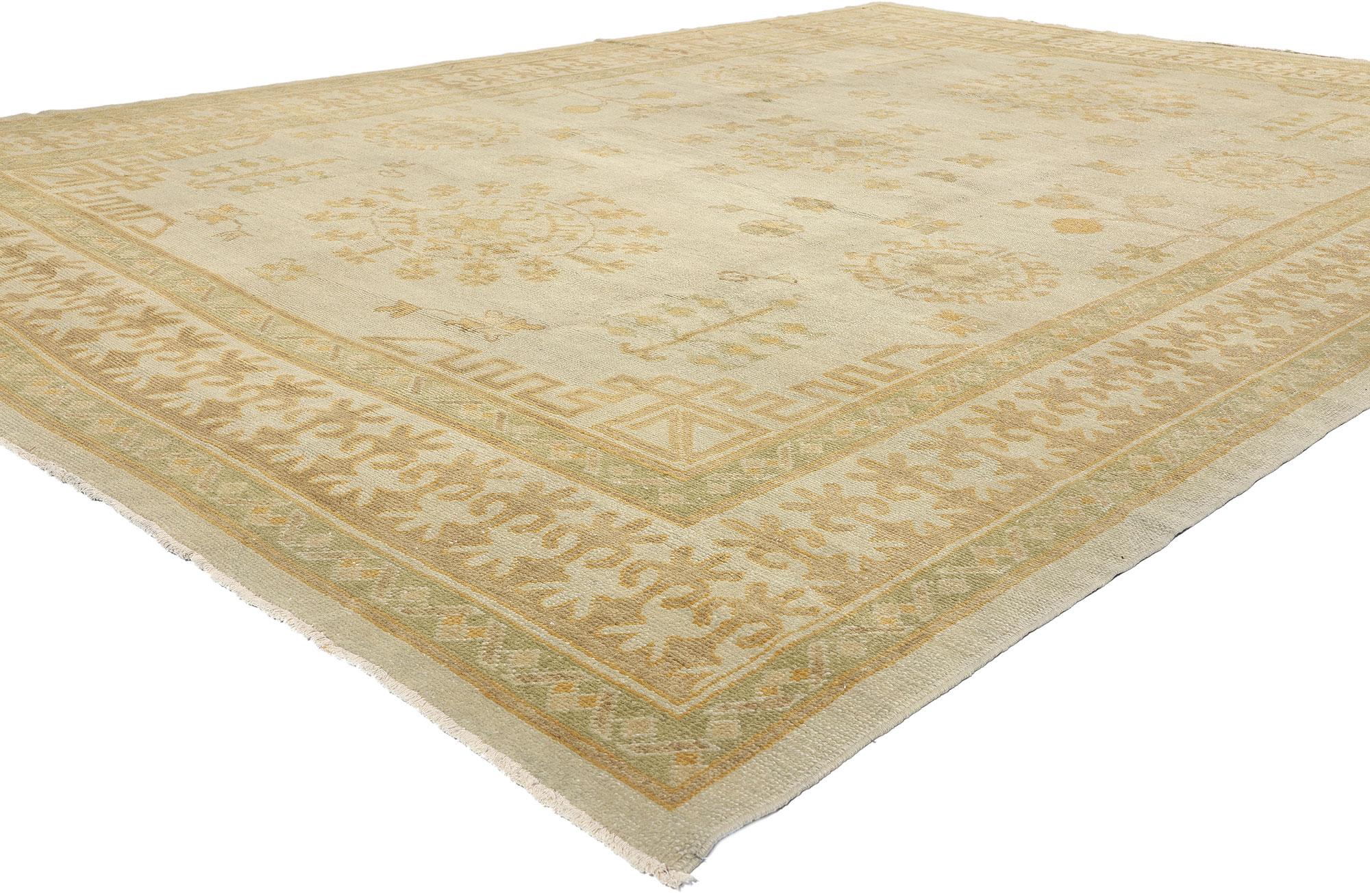 51616 Neuer moderner türkischer Khotan-Teppich in Erdtönen, 10'03 x 14'04. Zeitgenössische türkische Khotan-Teppiche sind moderne Interpretationen der in der Türkei hergestellten traditionellen Khotan-Teppiche. Diese türkischen Khotan-Teppiche