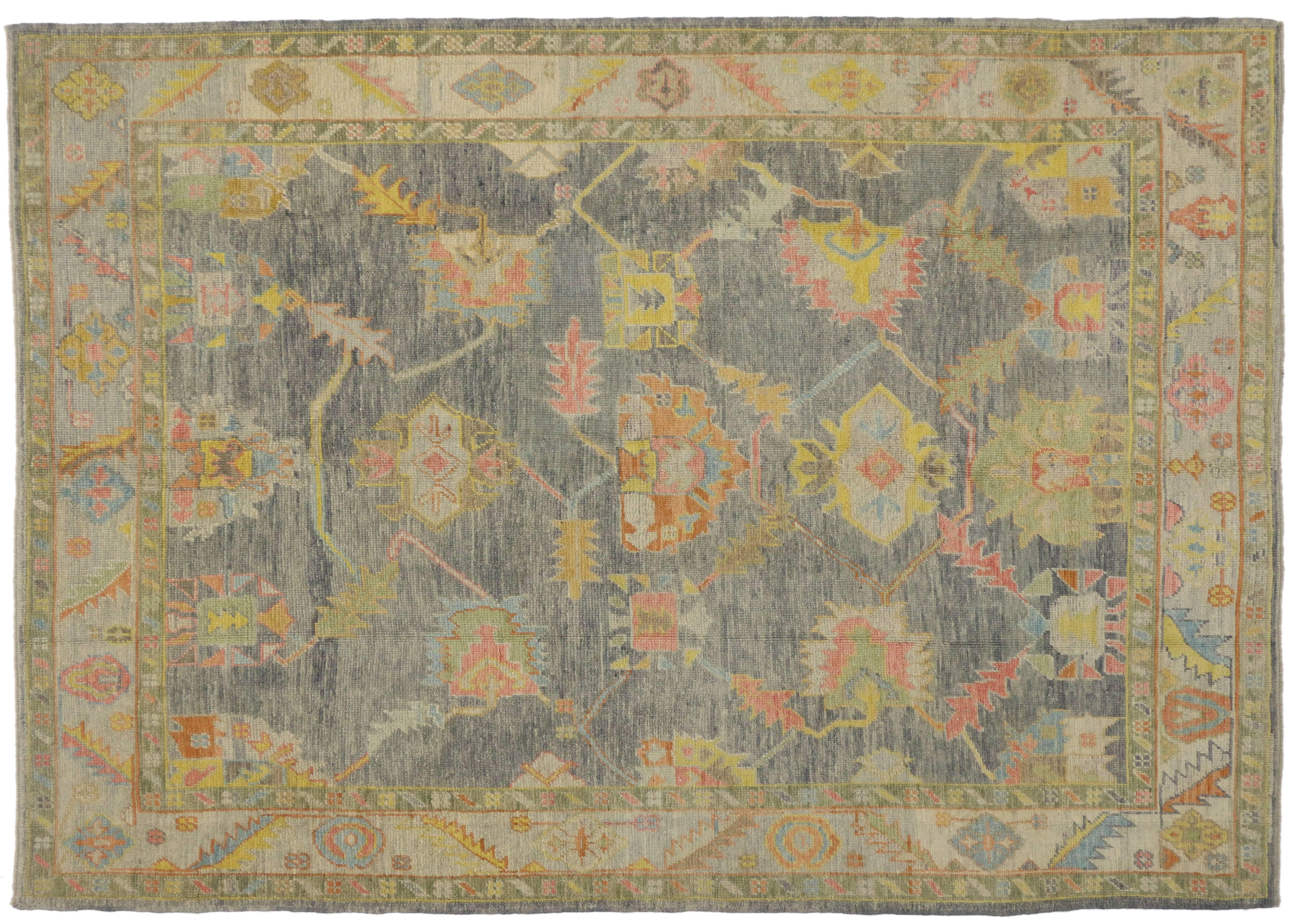 New Contemporary Turkish Oushak Rug in Pastel Colors For Sale 1