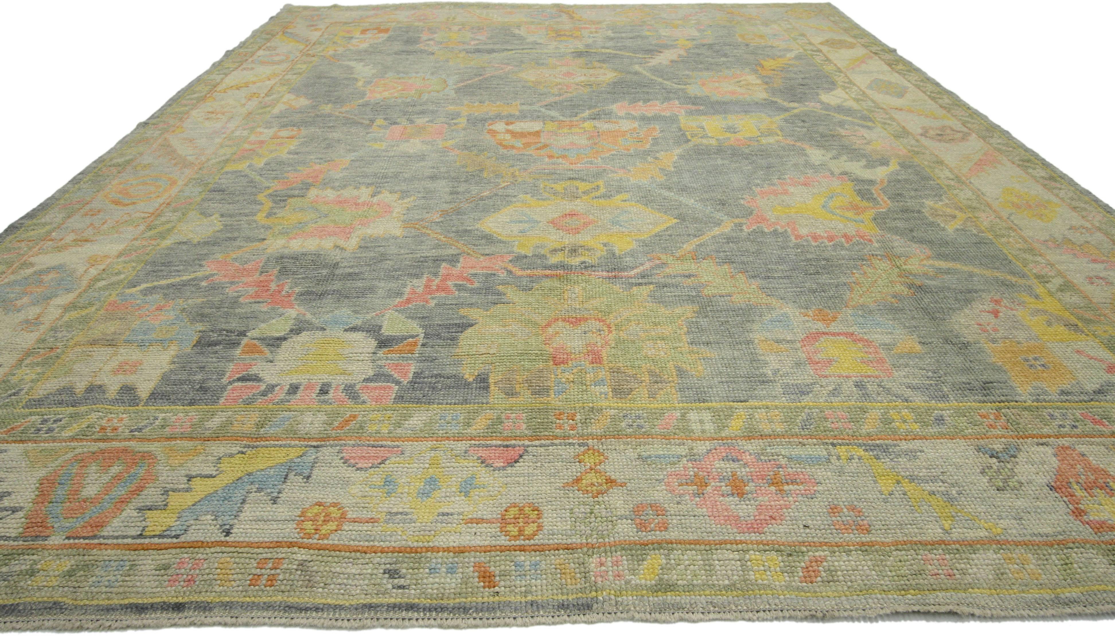 New Contemporary Turkish Oushak Rug in Pastel Colors For Sale 3