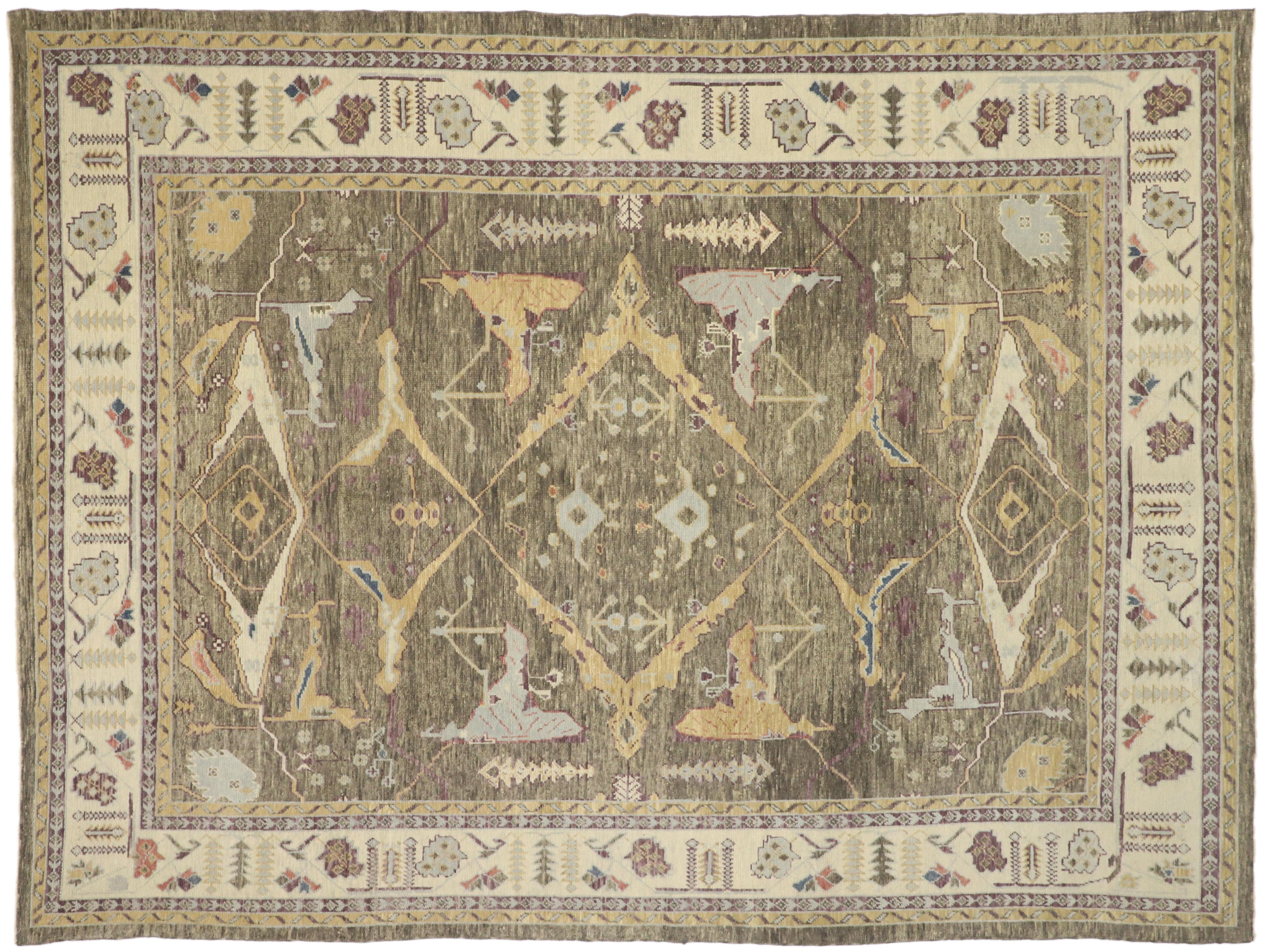 New Contemporary Turkish Oushak Rug with Modern Artisan Style For Sale 4
