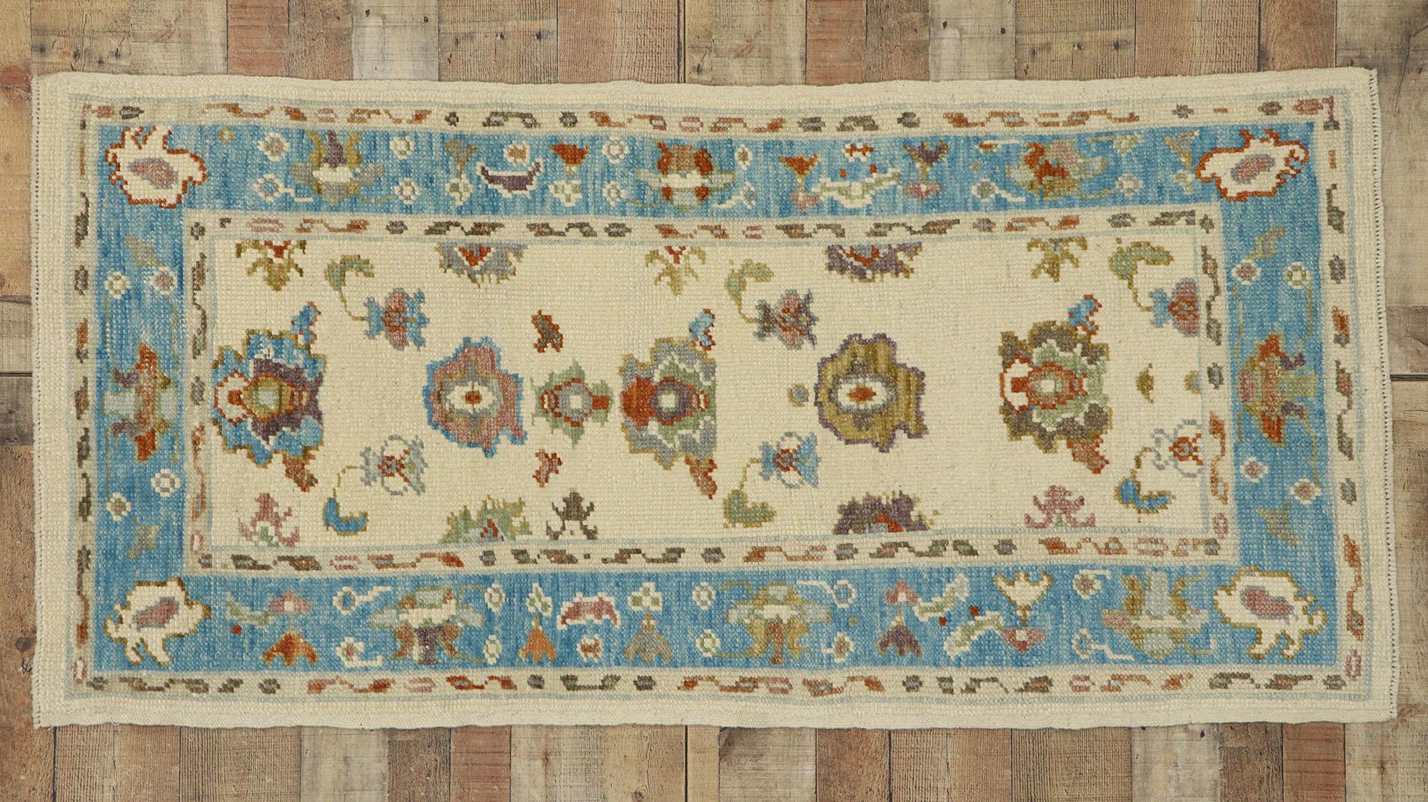 Nouveau tapis turc contemporain d'Oushak avec un style côtier moderne en vente 1