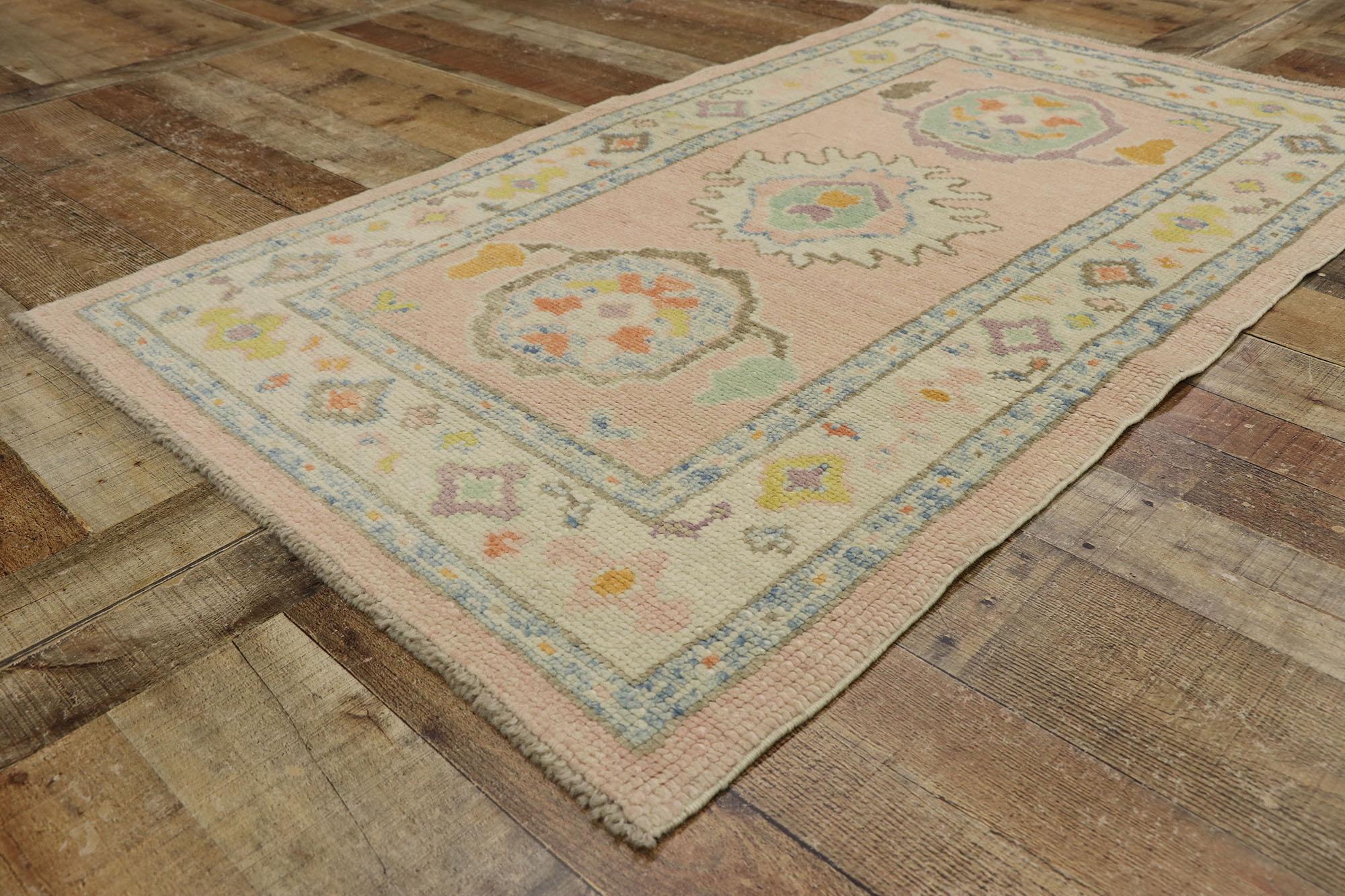 New Contemporary Turkish Oushak Rug with Modern Style For Sale 1