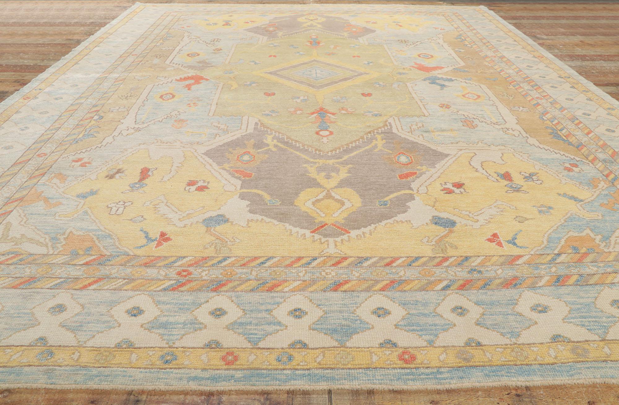 Laine Nouveau tapis turc contemporain d'Oushak avec style moderne en vente