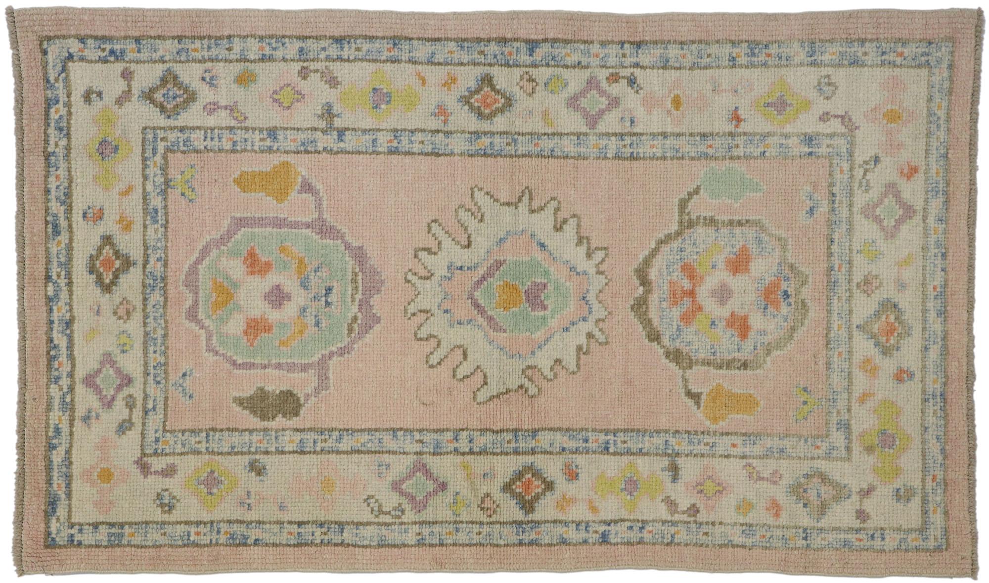 Nouveau tapis turc contemporain d'Oushak avec style moderne en vente 2