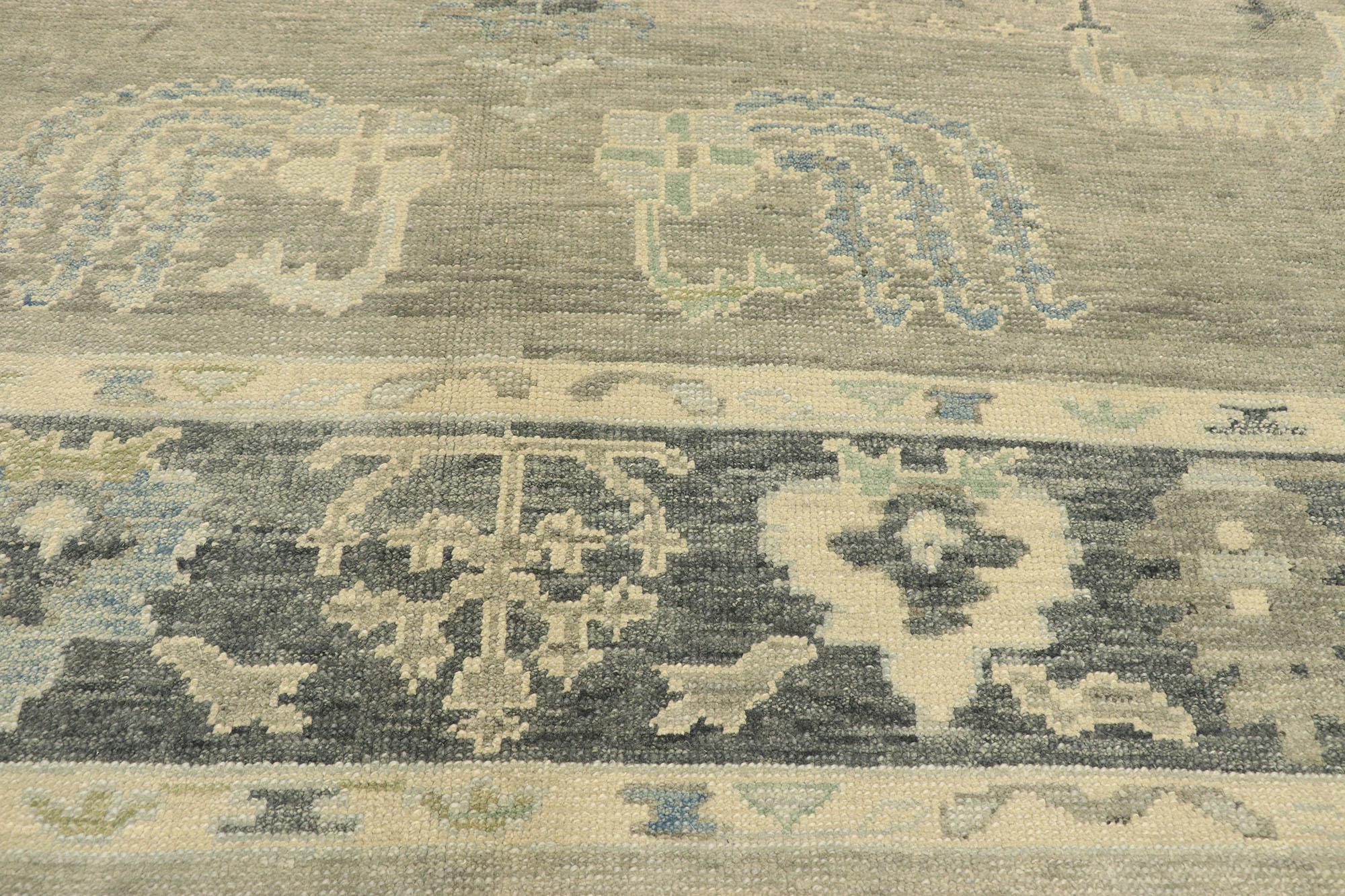New Contemporary Turkish Oushak Rug with Modern Transitional Style In New Condition For Sale In Dallas, TX