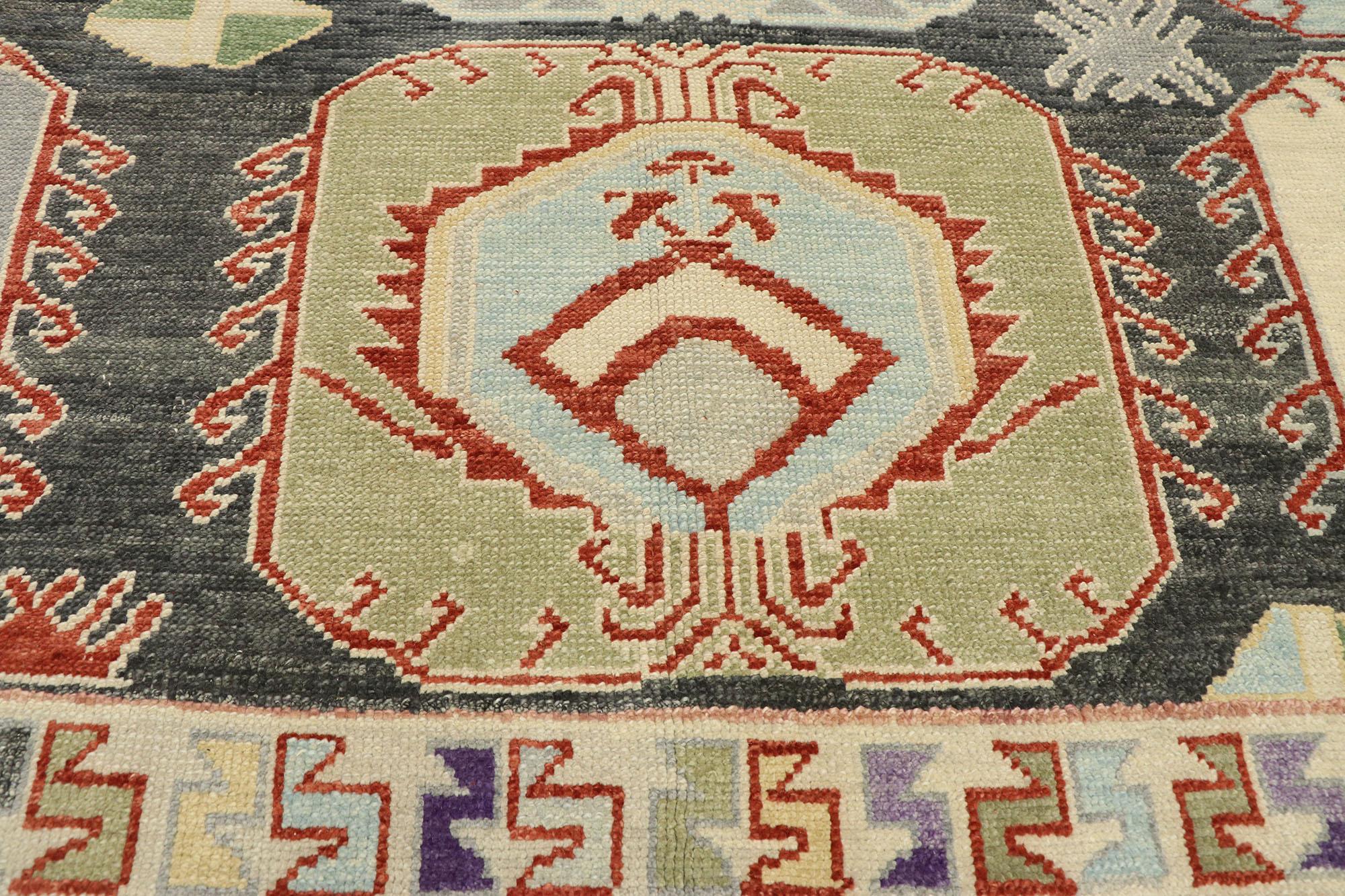 New Contemporary Turkish Oushak Rug with Modern Tribal Boho Chic Style In New Condition In Dallas, TX