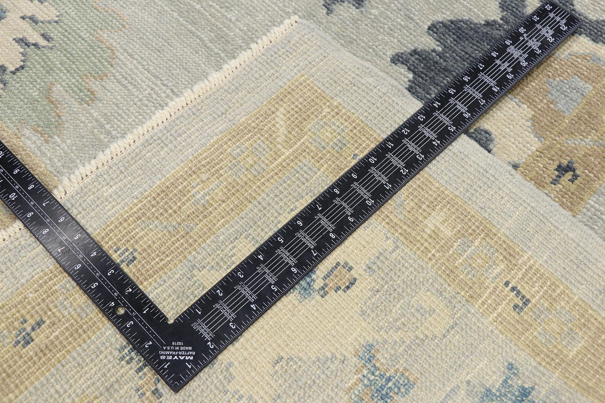 New Contemporary Turkish Oushak Rug with Parisian Style In New Condition For Sale In Dallas, TX
