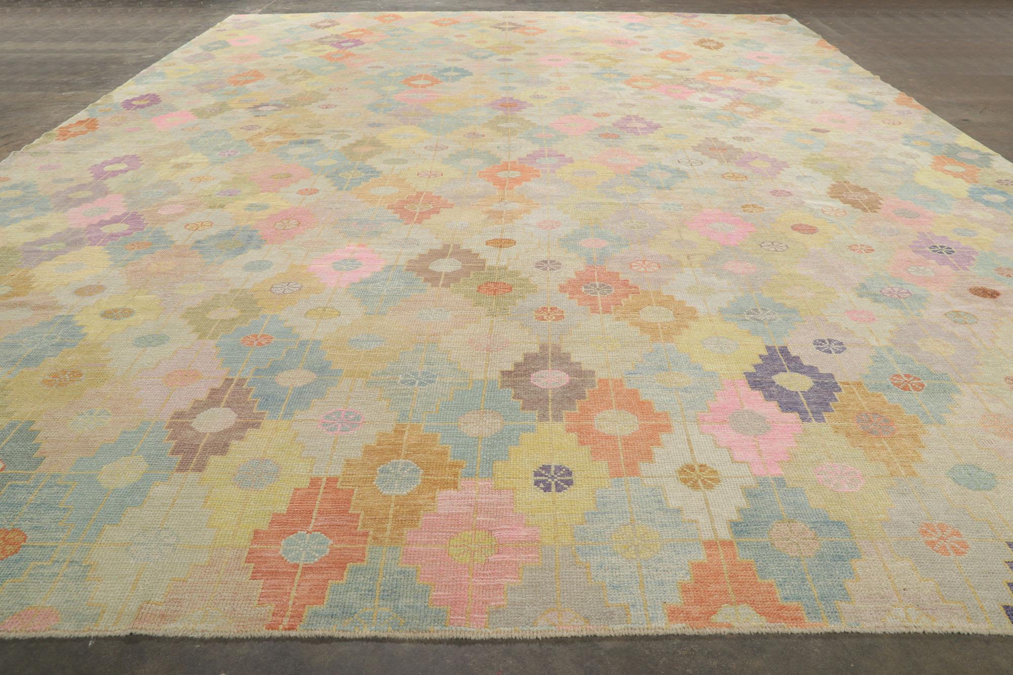 New Contemporary Turkish Oushak Rug with Pastel Colors For Sale 2