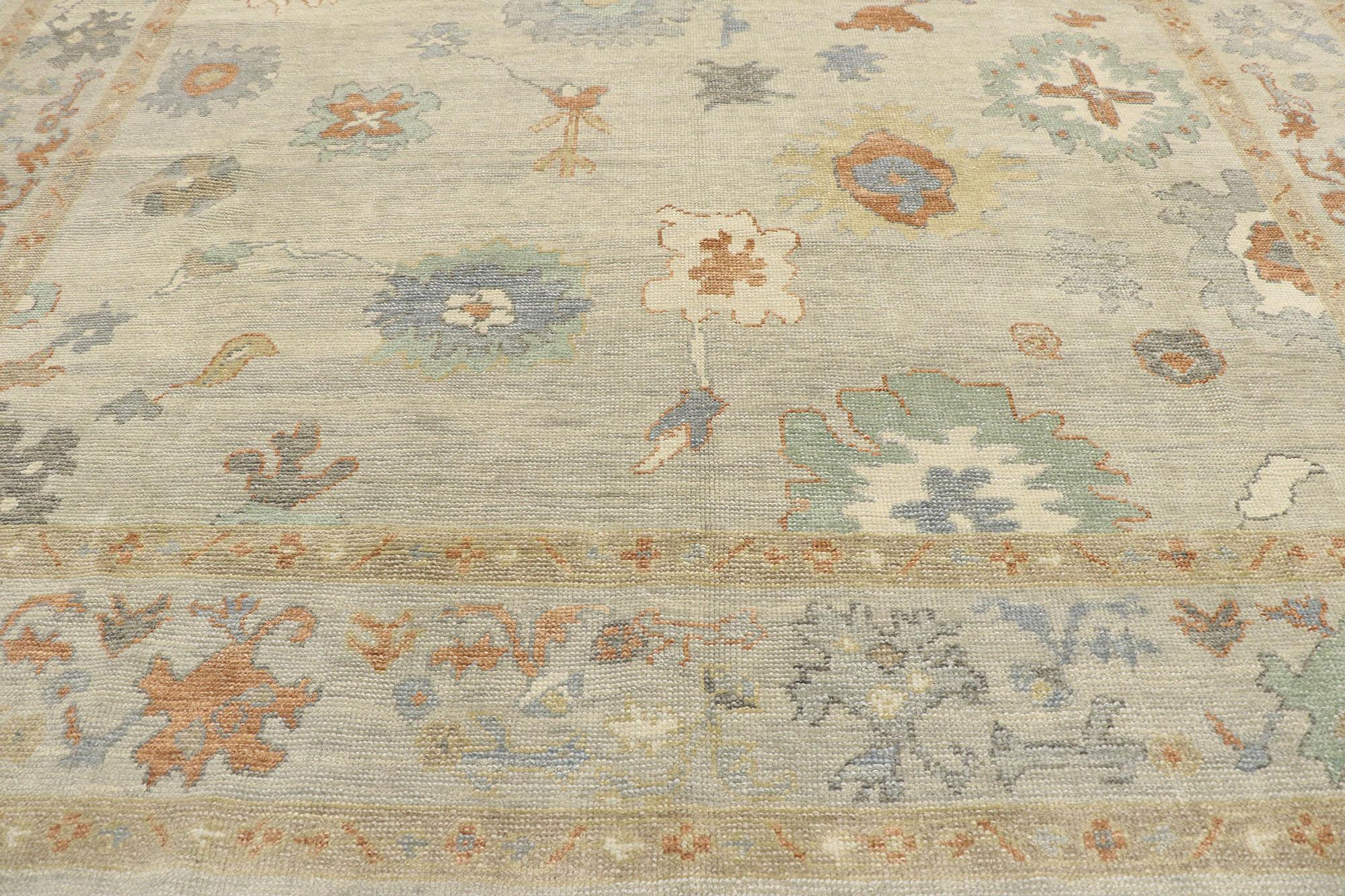 New Contemporary Turkish Oushak Rug with Transitional Modern Style In New Condition For Sale In Dallas, TX