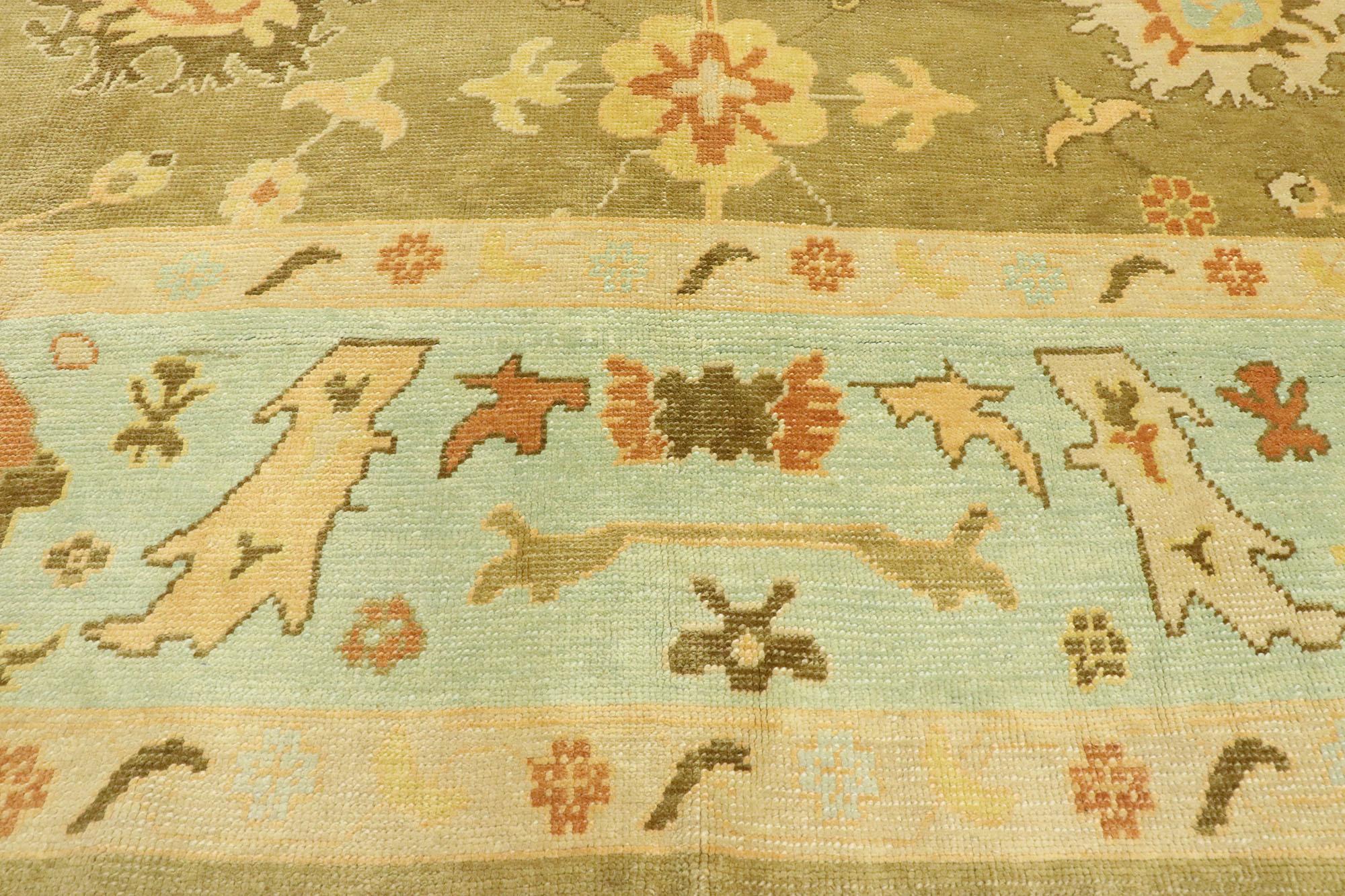 New Contemporary Turkish Oushak Rug with Transitional Style and Modern Colors In New Condition For Sale In Dallas, TX