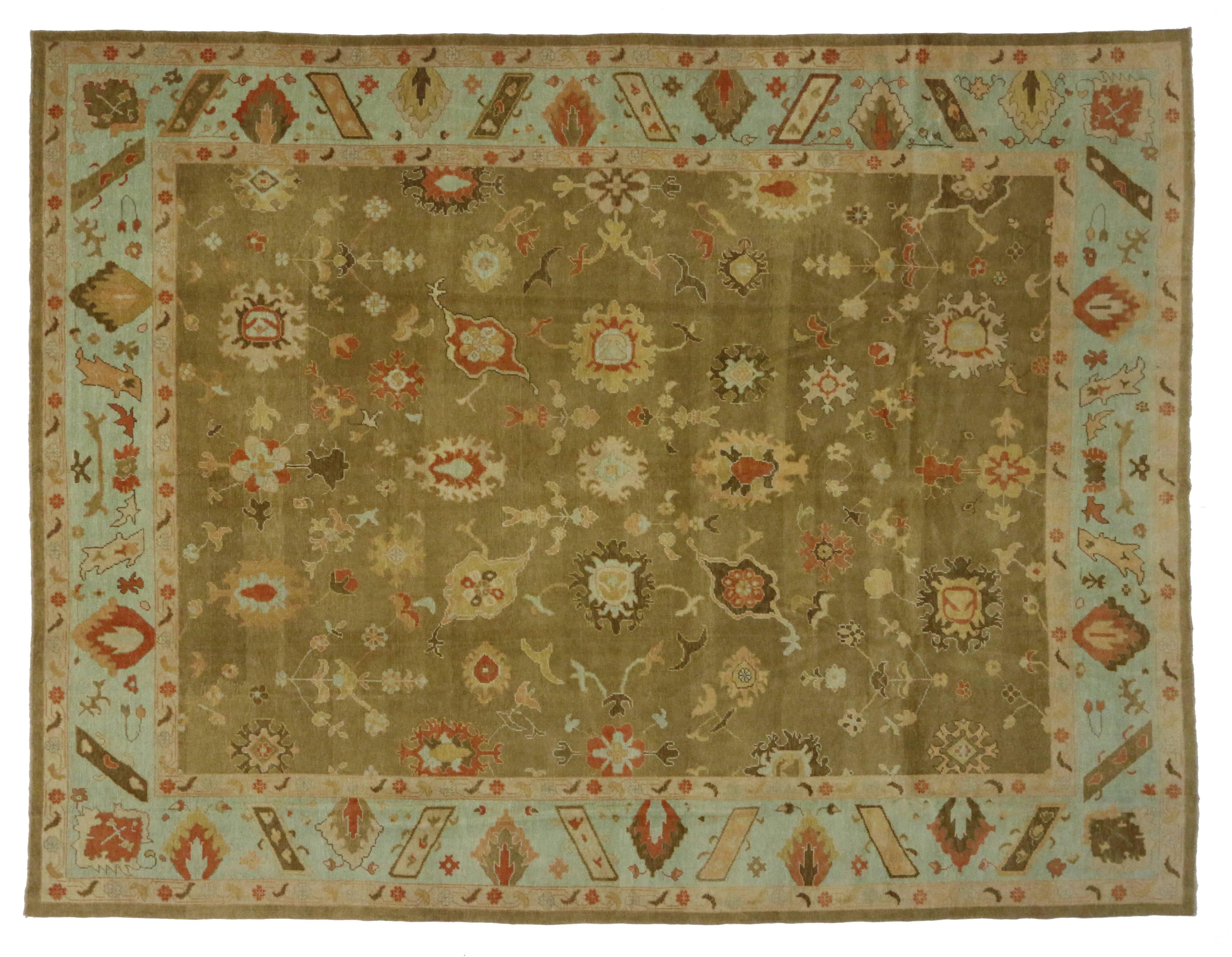 New Contemporary Turkish Oushak Rug with Transitional Style and Modern Colors For Sale 4