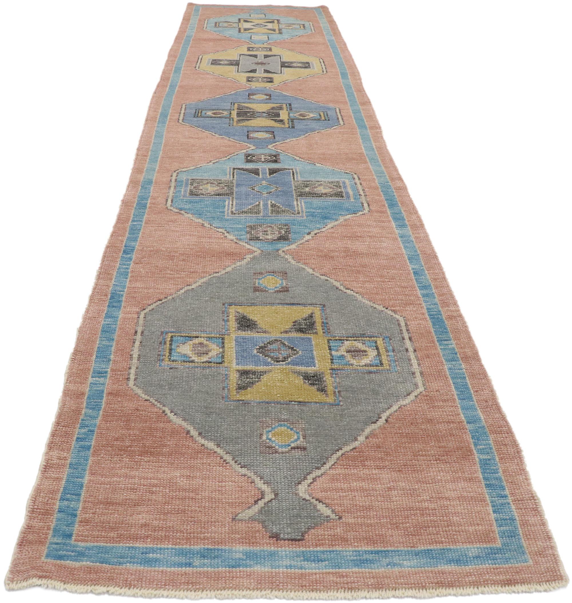 New Contemporary Santa Fe Southwest Modern Turkish Oushak Rug In New Condition For Sale In Dallas, TX