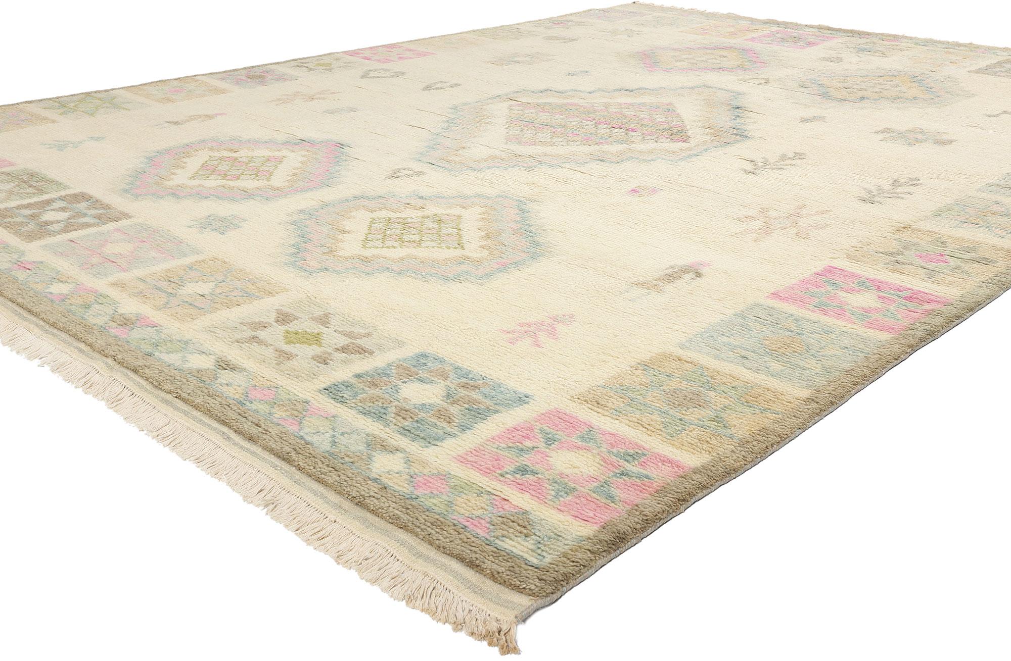 31277 Tapis marocain moderne tribal boho, 09'00 x 12'04. Plongez dans la beauté captivante de ce tapis marocain moderne tribal boho en laine nouée à la main. Le motif en losange du tapis témoigne de la richesse du patrimoine culturel et de