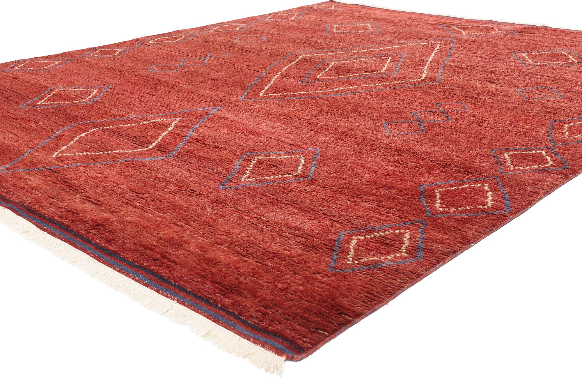 31218 New Crimson Nomad Modern Red Moroccan Rug, 08'01 x 10'00. Introduisez une touche vibrante d'héritage et d'art dans votre maison avec le tapis marocain Crimson Nomad Modern Red. Ce tapis marocain en laine nouée à la main est une pièce