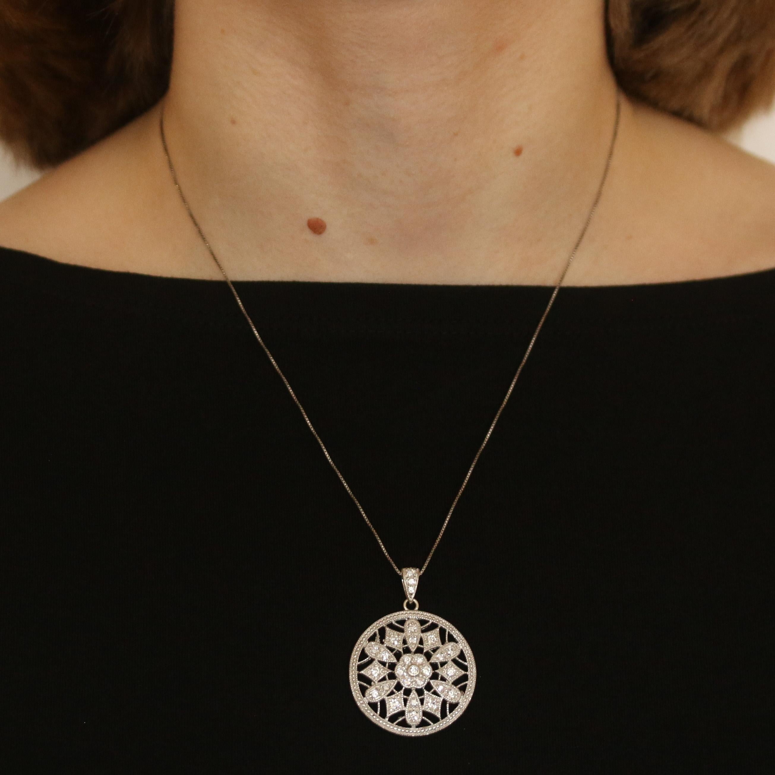 Women's New Cubic Zirconia Flower Medallion Pendant Necklace 18